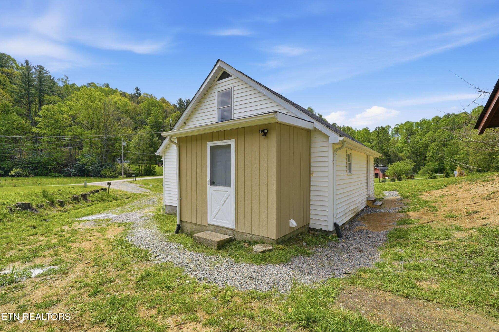 20-web-or-mls-933 Hubert Taylor Rd-27 - 933 Hubert Taylor Rd, Mountain City, TN 37683