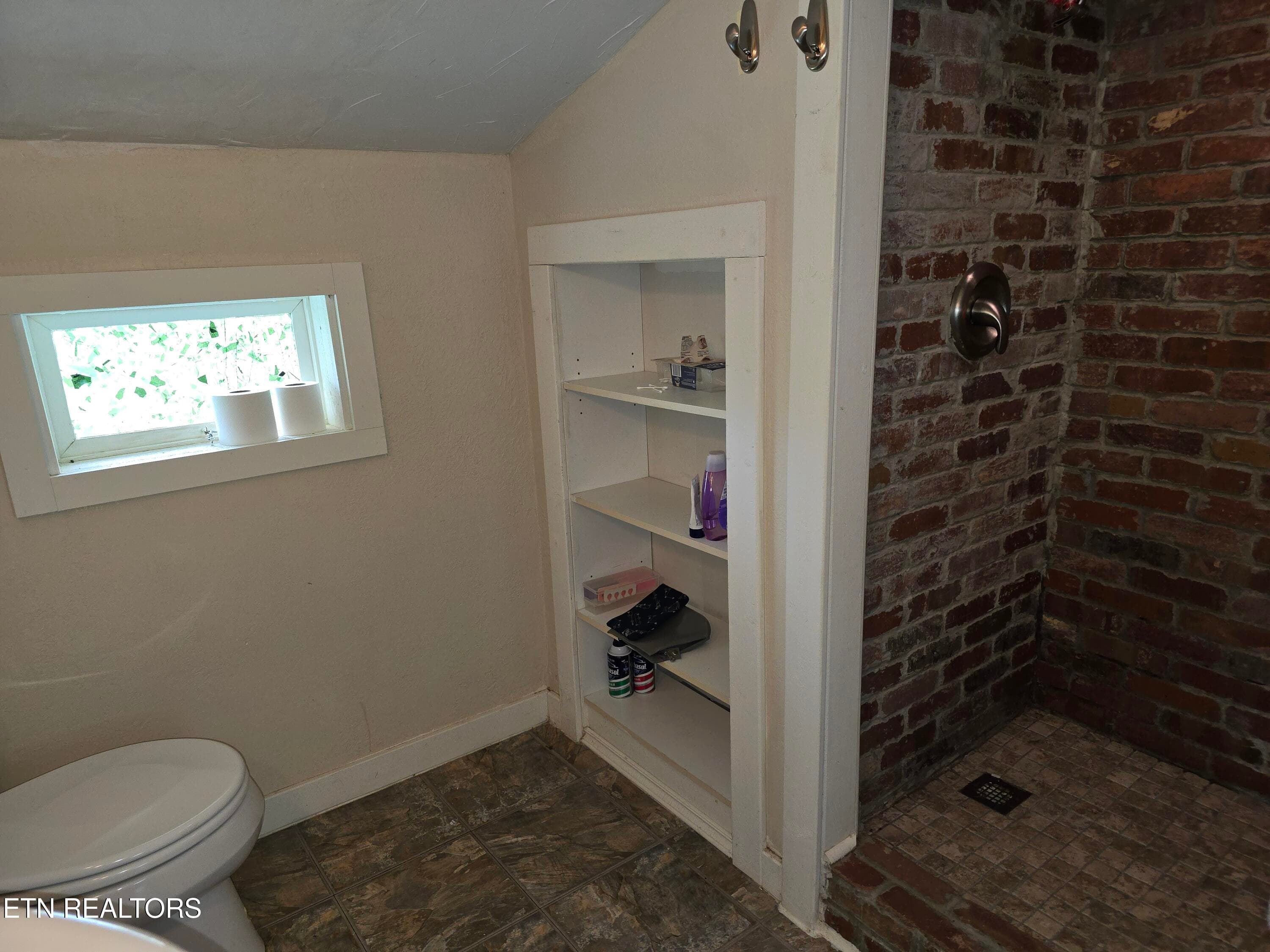 20260514_150059 - 135 Osborne Lane, Harrogate, TN 37752