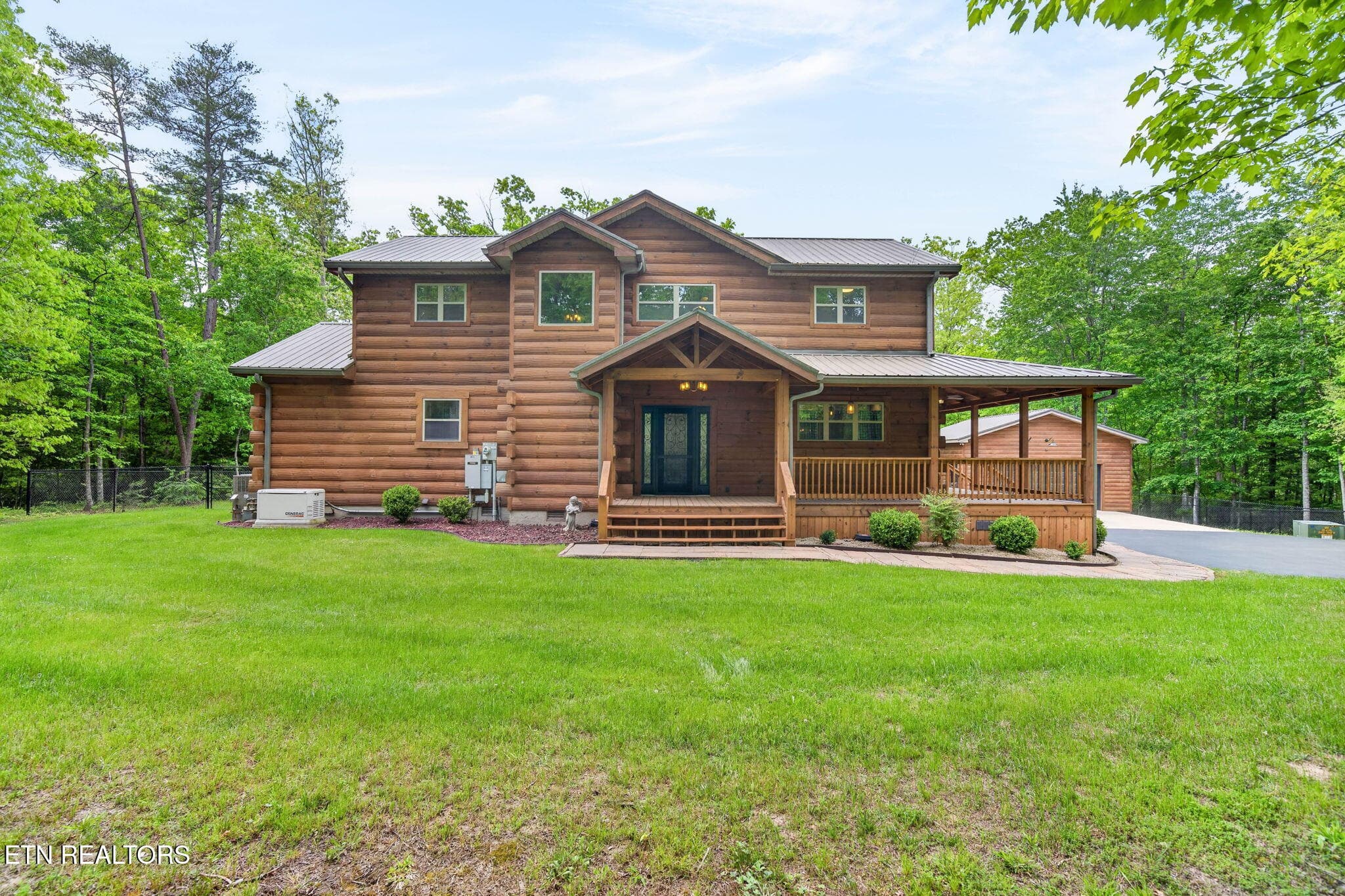 10-web-or-mls-704 White Oak Rd_044_TNPC - 704 White Oak Rd, Monterey, TN 38574, Monterey