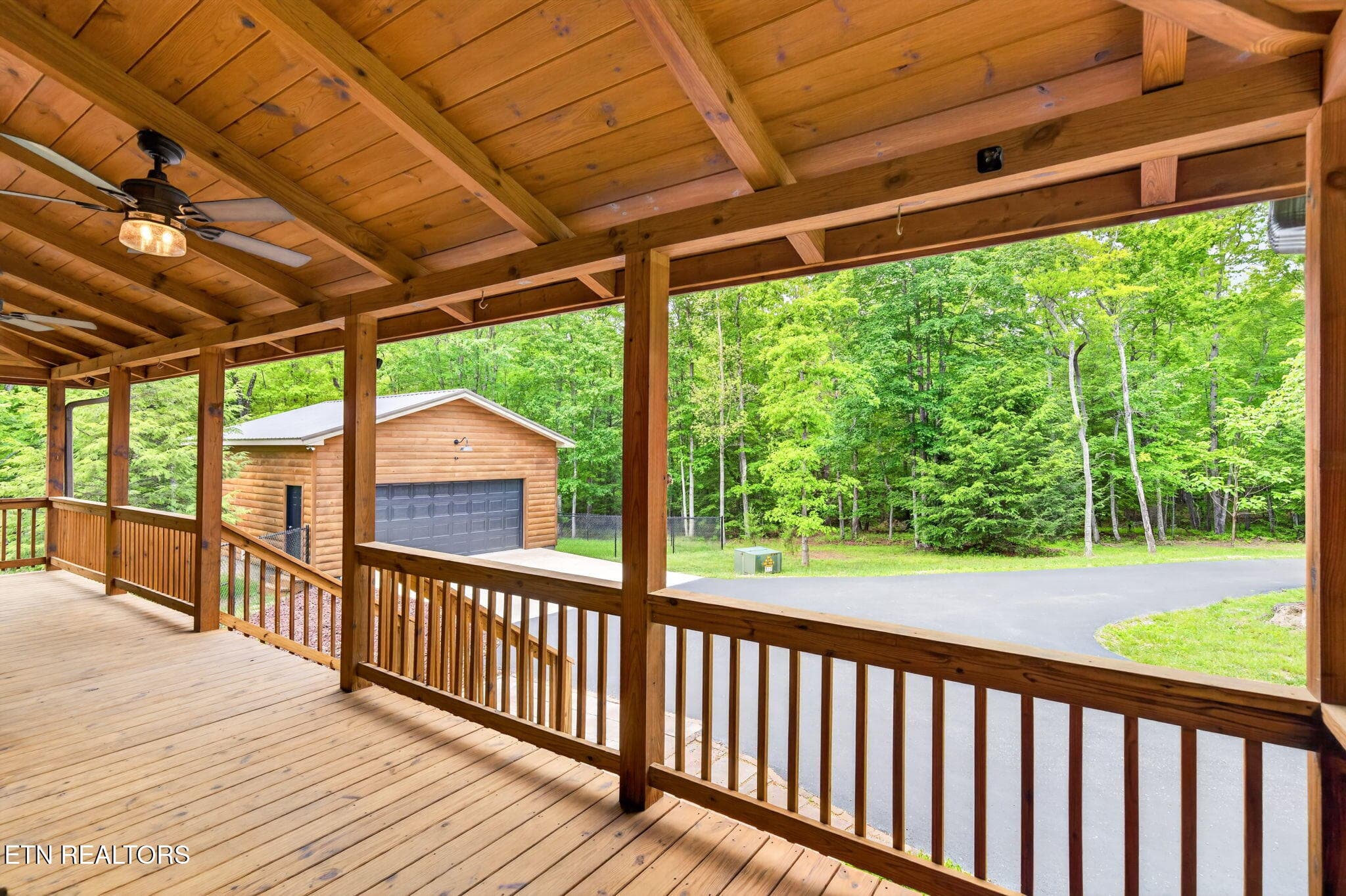 13-web-or-mls-704 White Oak Rd_058_TNPC - 704 White Oak Rd, Monterey, TN 38574, Monterey