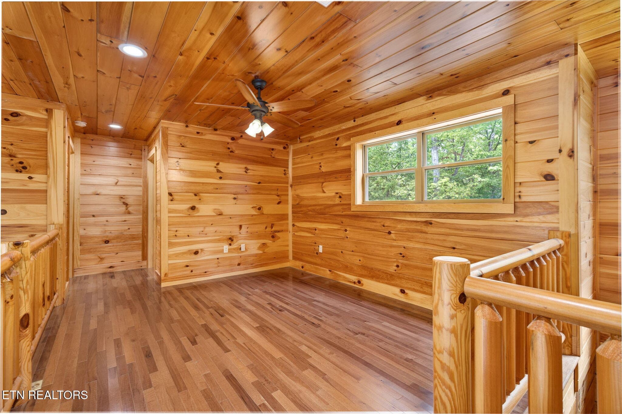 52-web-or-mls-704 White Oak Rd_251_TNPC- - 704 White Oak Rd, Monterey, TN 38574, Monterey