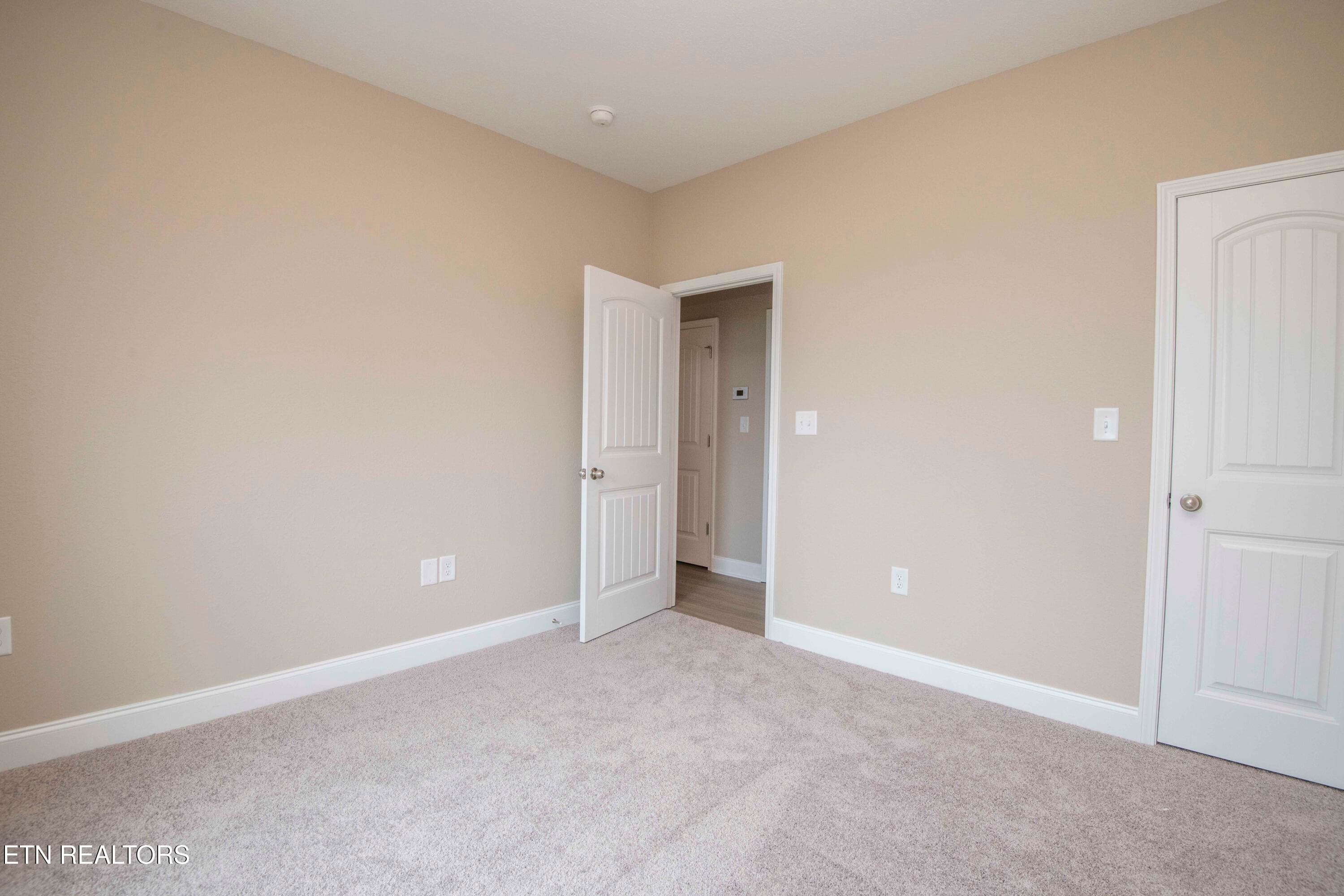second bed_1 - 2609 Mountain Blvd, Sevierville, TN 37876
