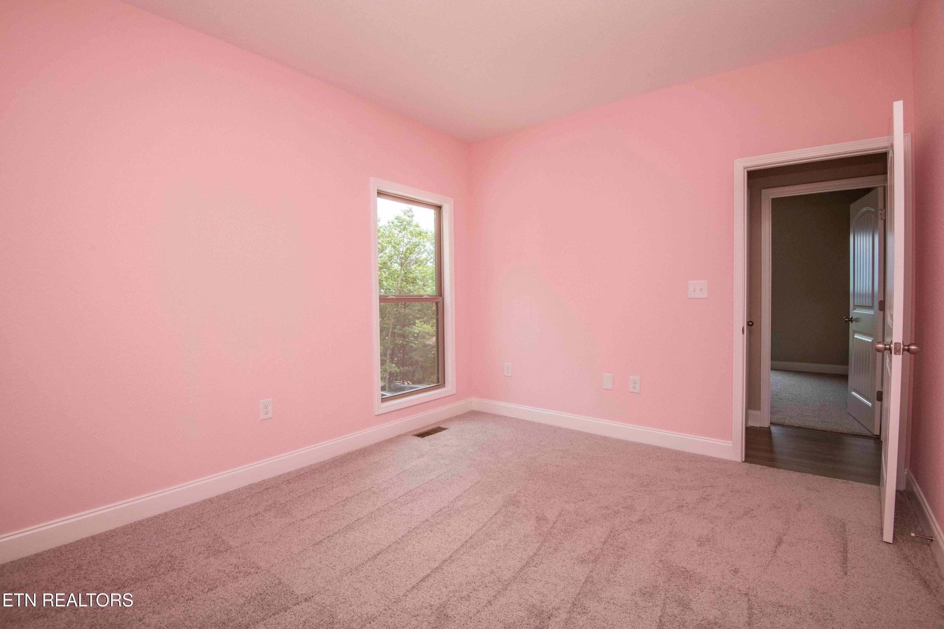 third bed 2_1 - 2609 Mountain Blvd, Sevierville, TN 37876