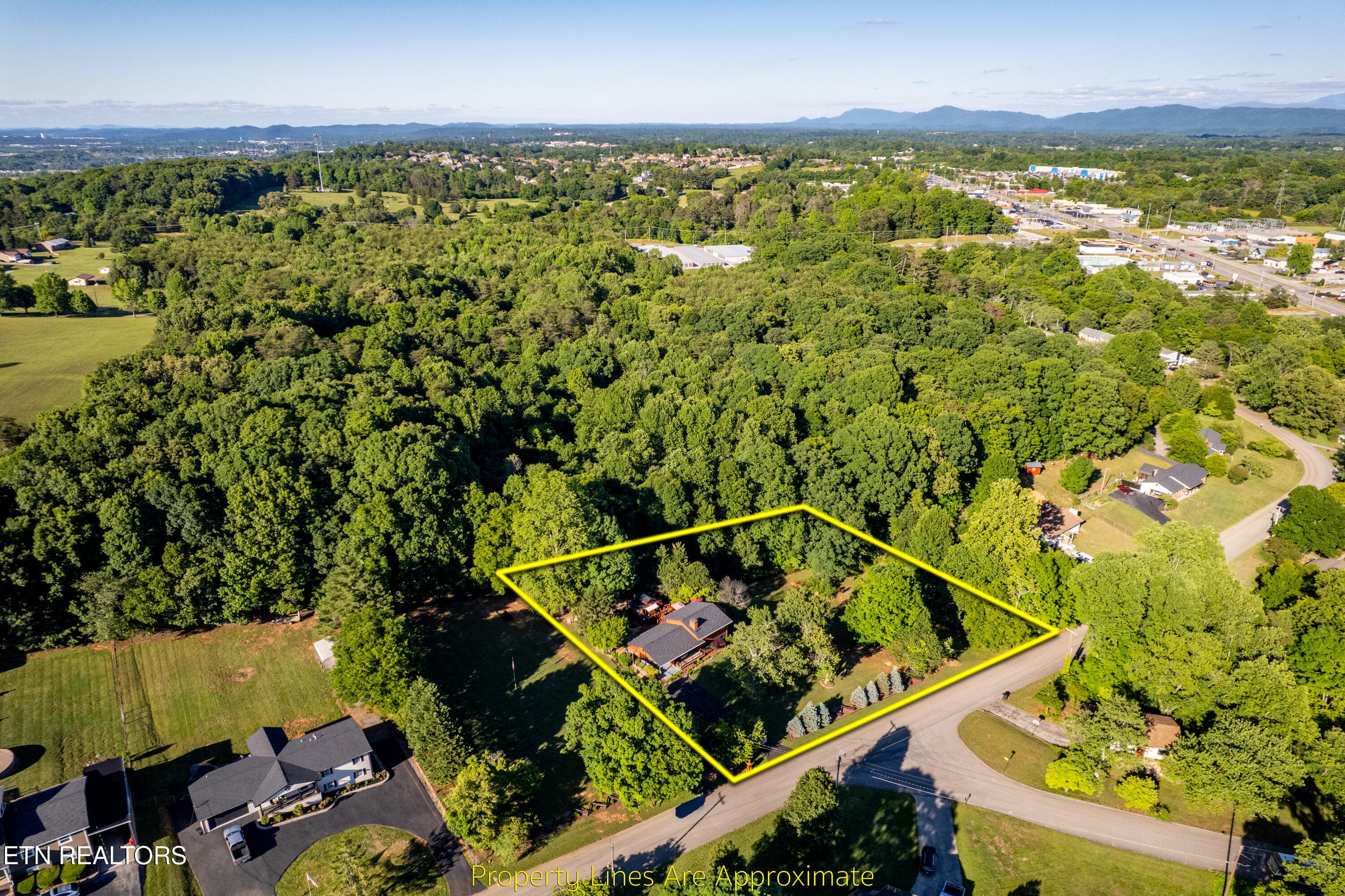 2837RamblingRd-7 - 2837 Rambling Rd, Maryville, TN 37801
