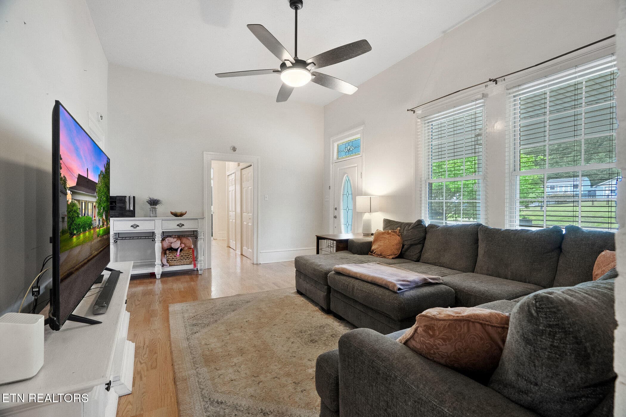 dsc03758 - 719 Medaris St, Clinton, TN 37716
