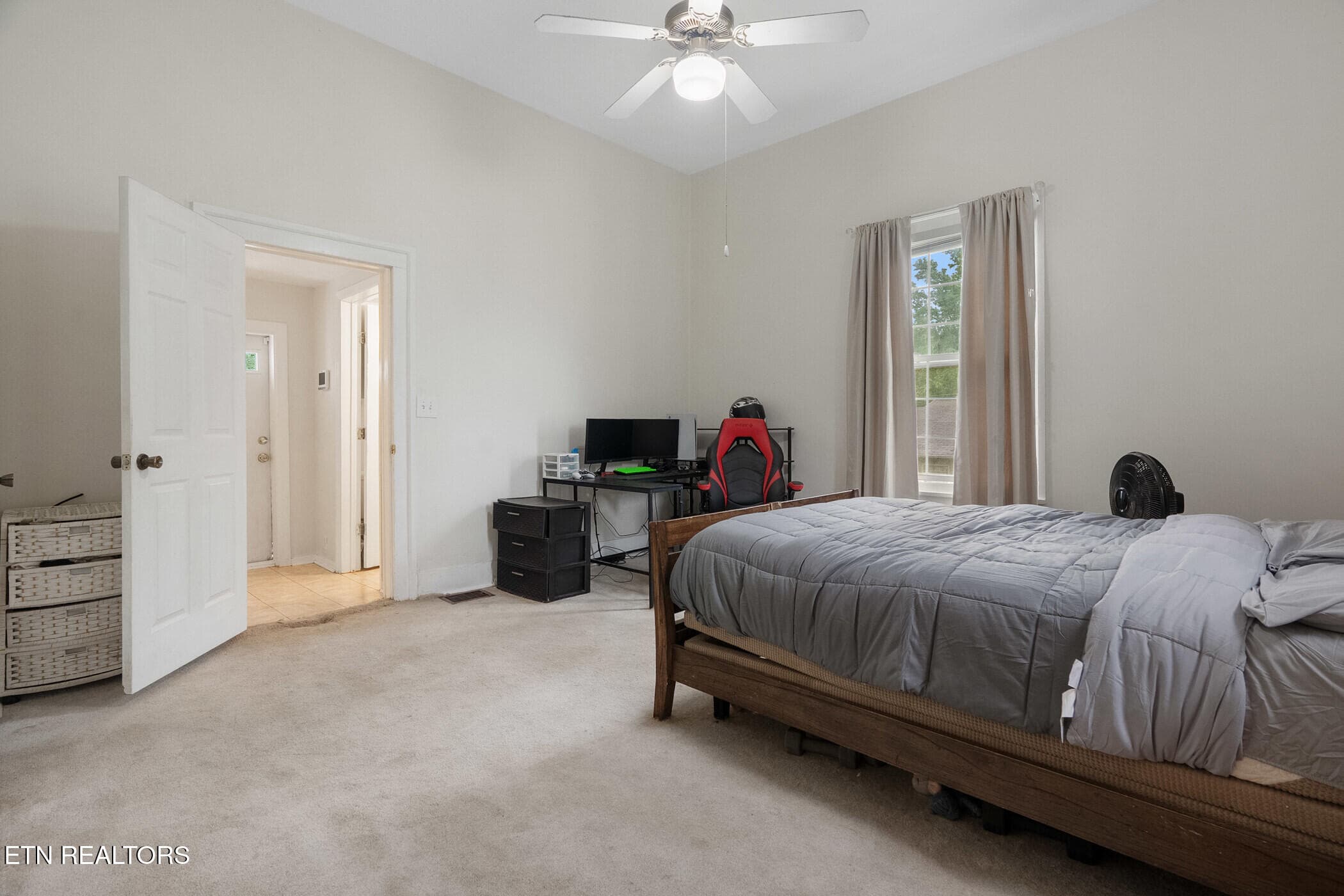 dsc03813 - 719 Medaris St, Clinton, TN 37716