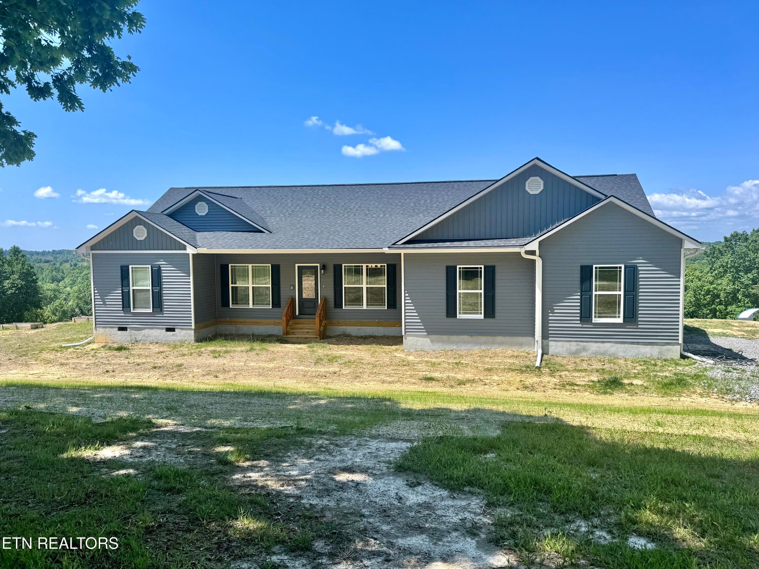 610 Summer City Firetower Rd, Pikeville, TN 37367