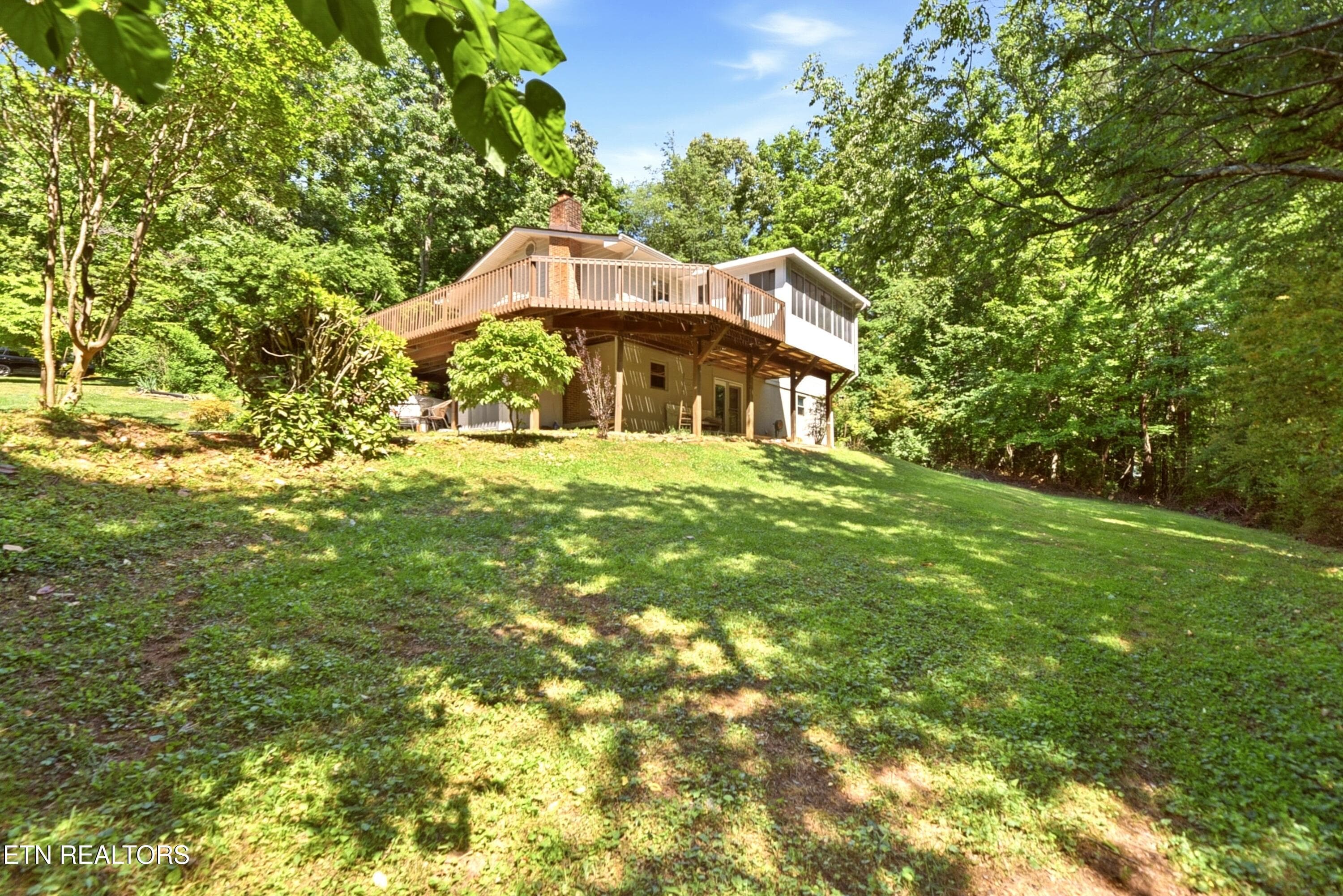 Backyard - 221 Sherwood Rd, Powell, TN 37849