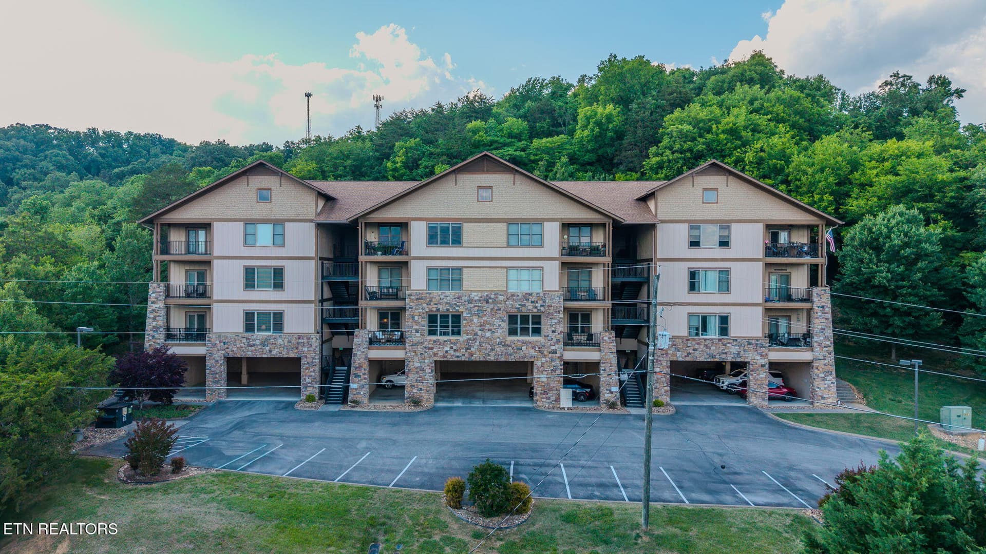 224 Maggie Mack Lane 301, Sevierville, TN 37862