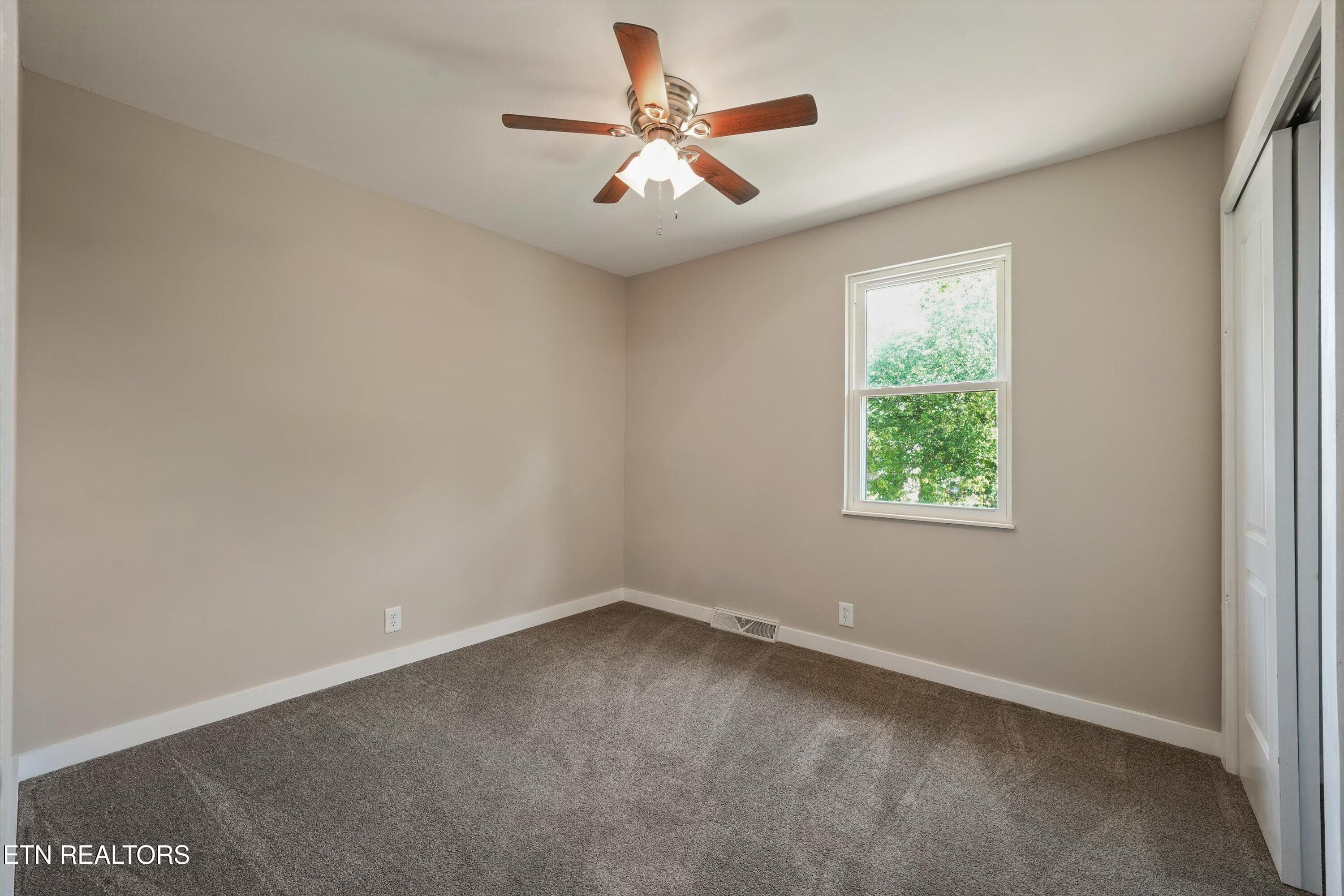 18-7613 Fall Wind Ct 13 - 7613 Fall Wind Court, Powell, TN 37849