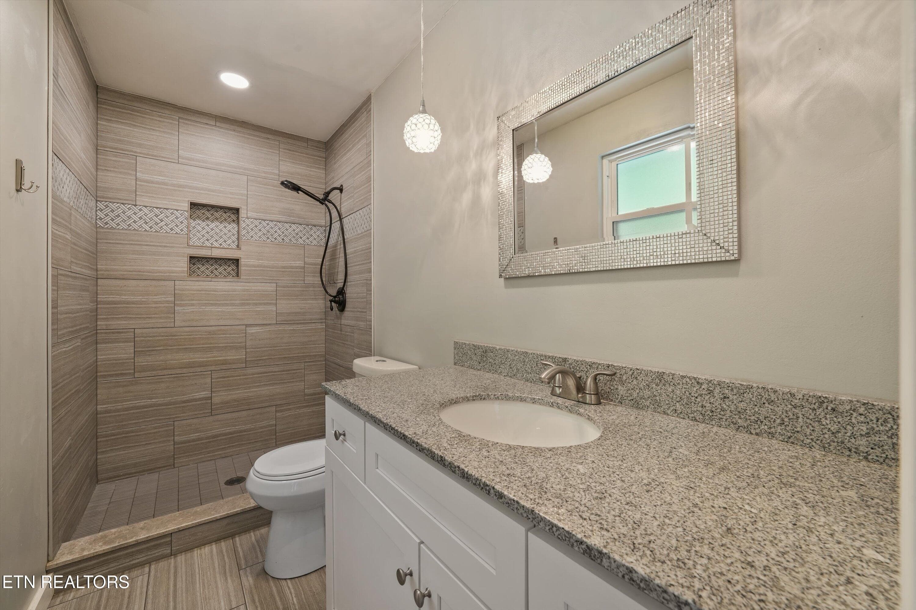 22-7613 Fall Wind Ct 17 - 7613 Fall Wind Court, Powell, TN 37849