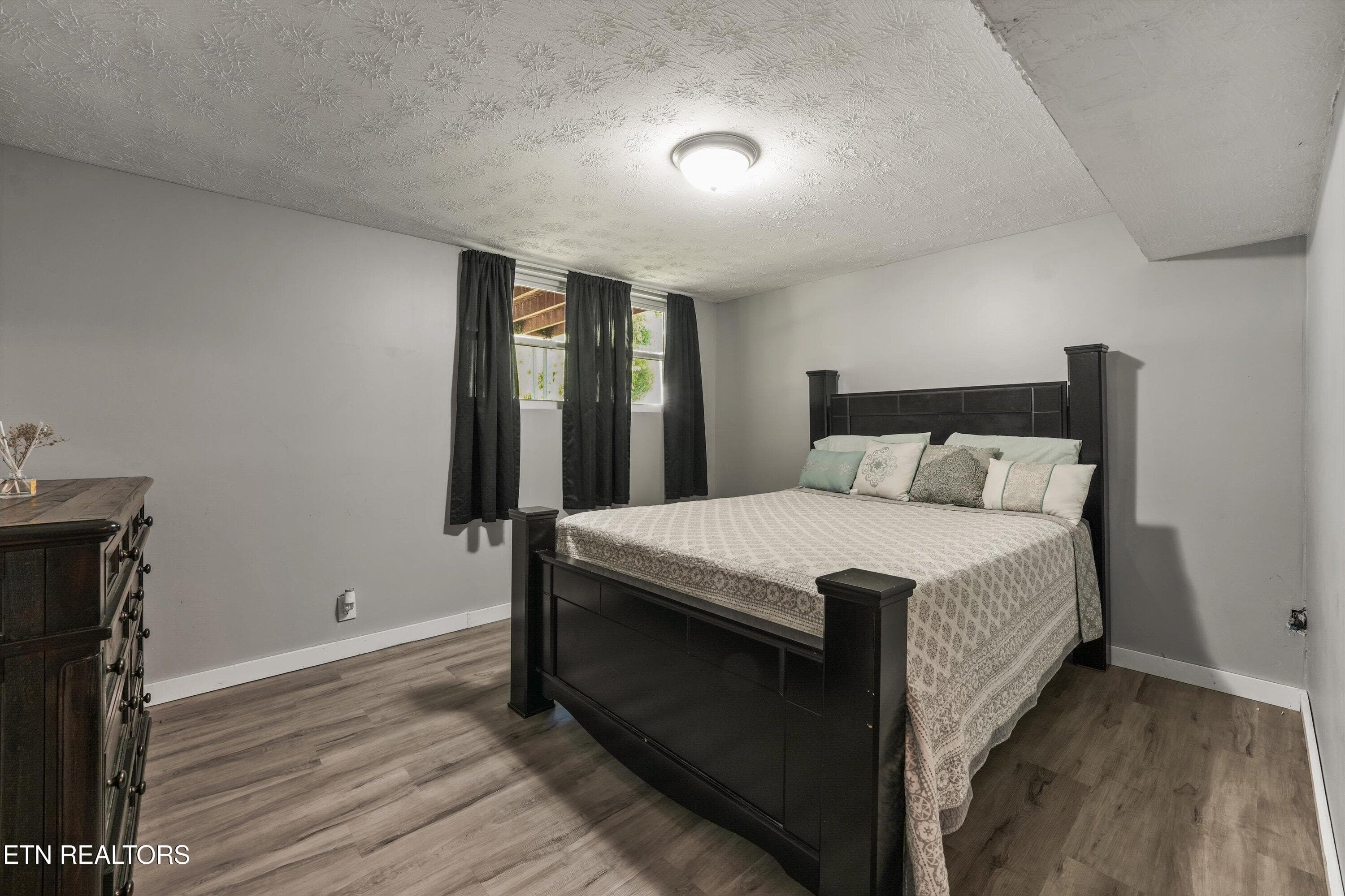 25-7613 Fall Wind Ct 20 - 7613 Fall Wind Court, Powell, TN 37849