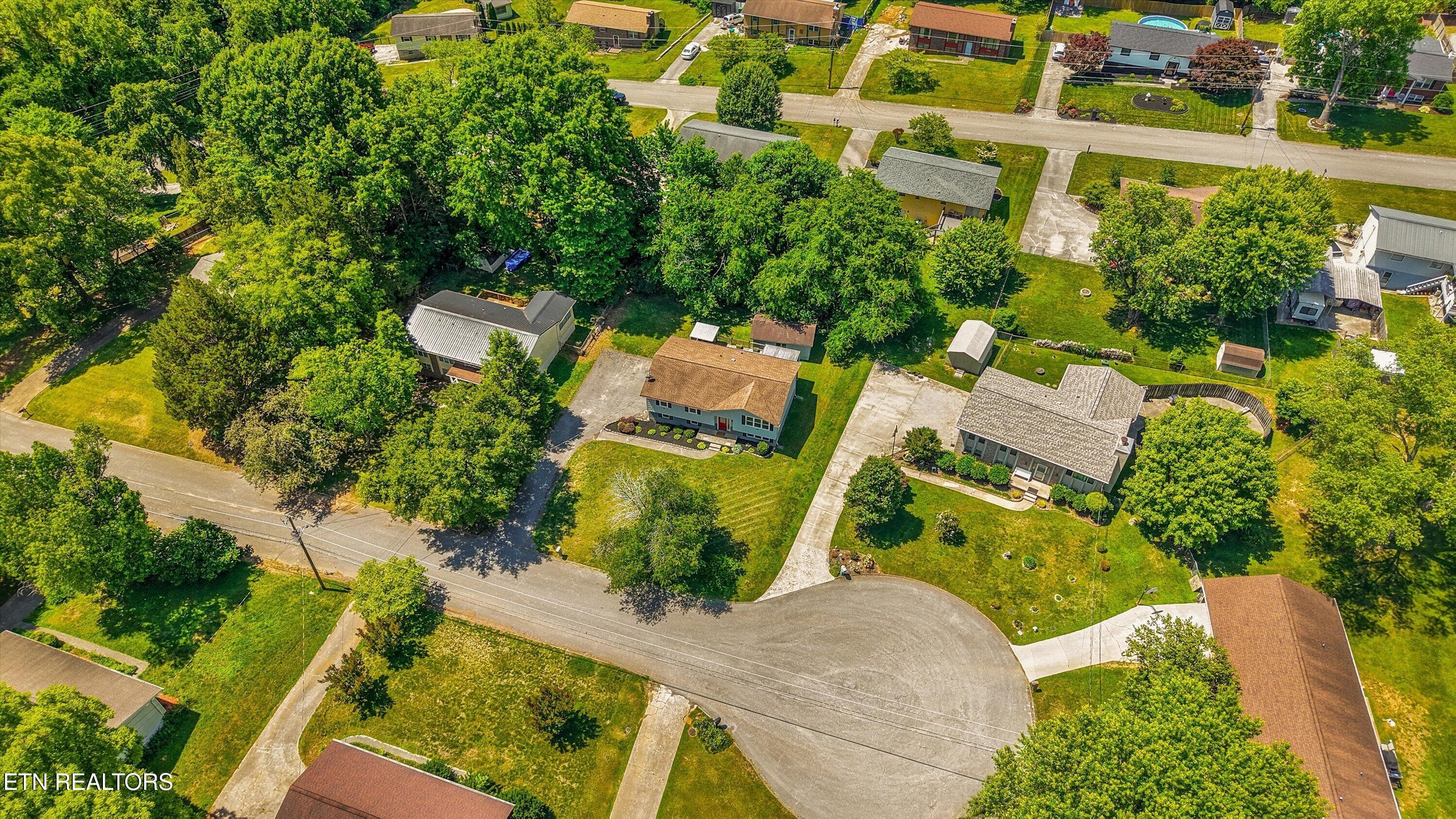 35-7613 Fall Wind Ct 38 - 7613 Fall Wind Court, Powell, TN 37849