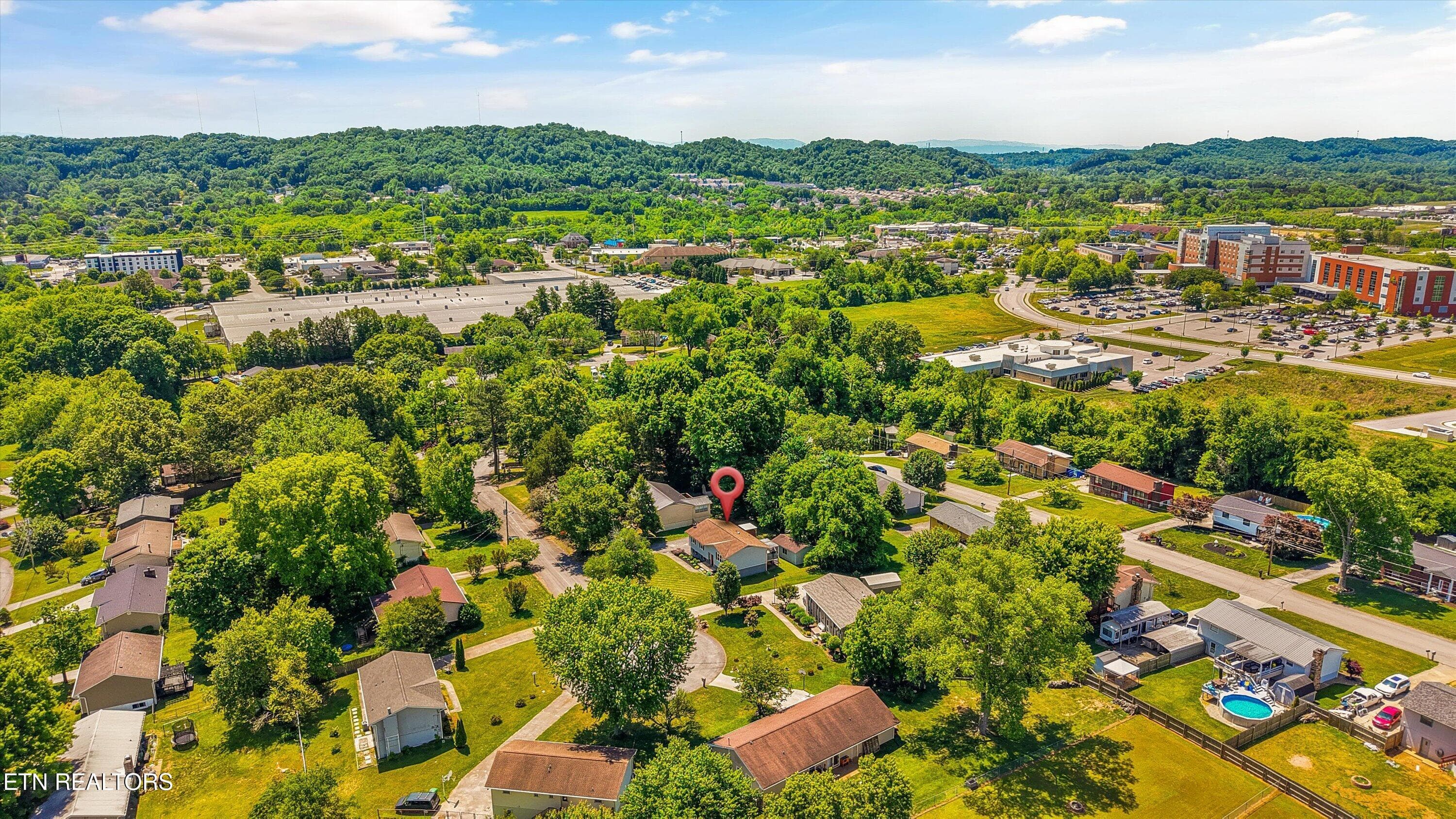 38-7613 Fall Wind Ct 36 - 7613 Fall Wind Court, Powell, TN 37849