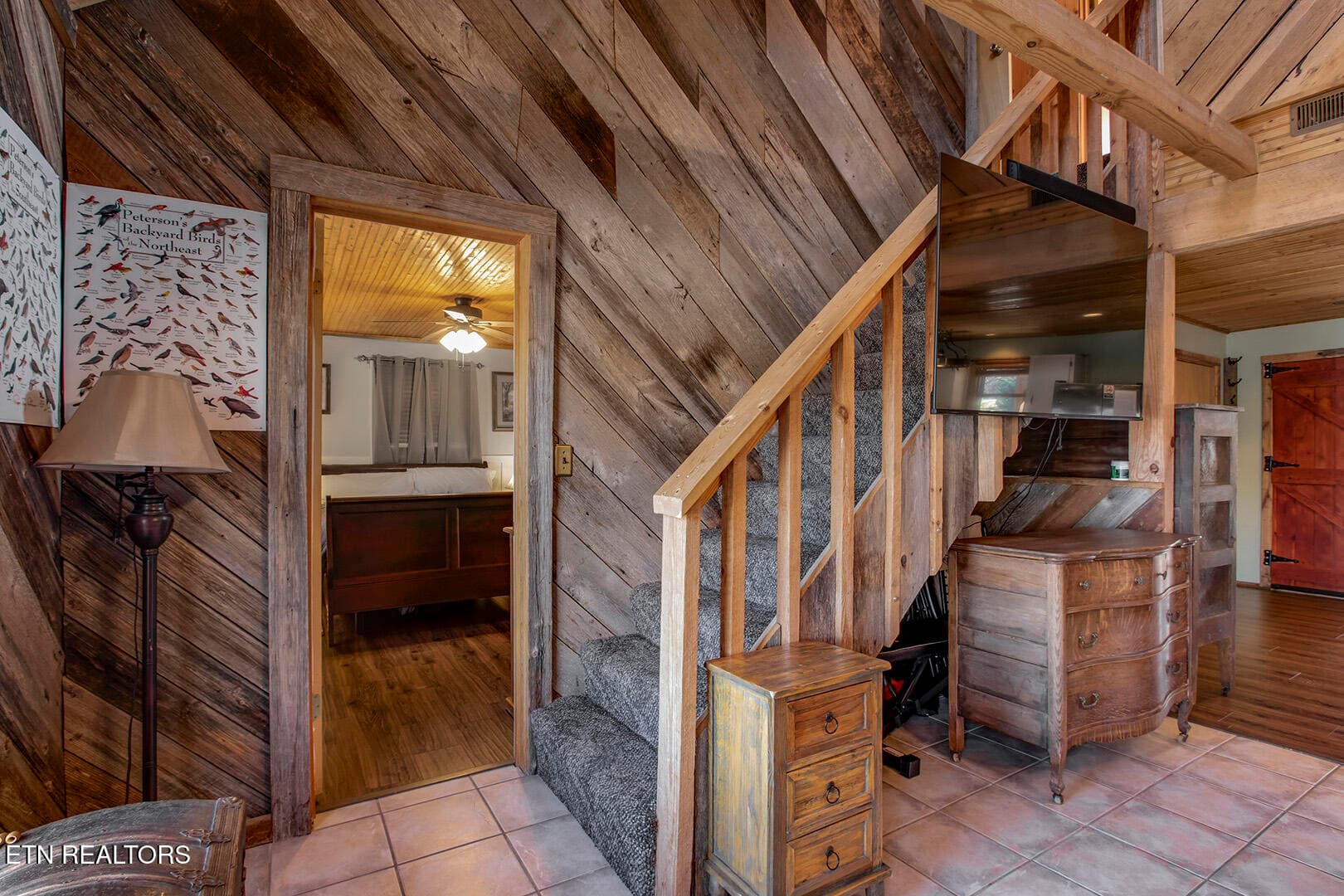 22_RiverRoad_4368_StairsUp - 4368 River Rd, Ten Mile, TN 37880