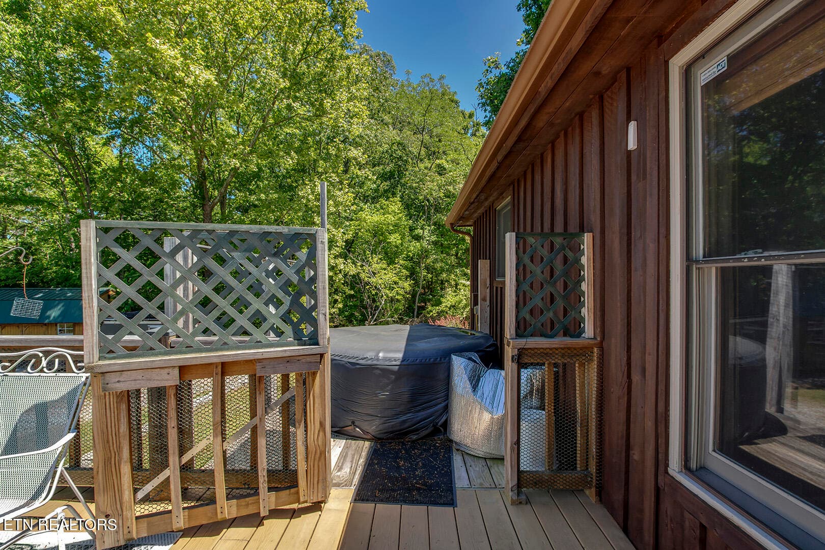 34_RiverRoad_4368_HotTubDeck - 4368 River Rd, Ten Mile, TN 37880