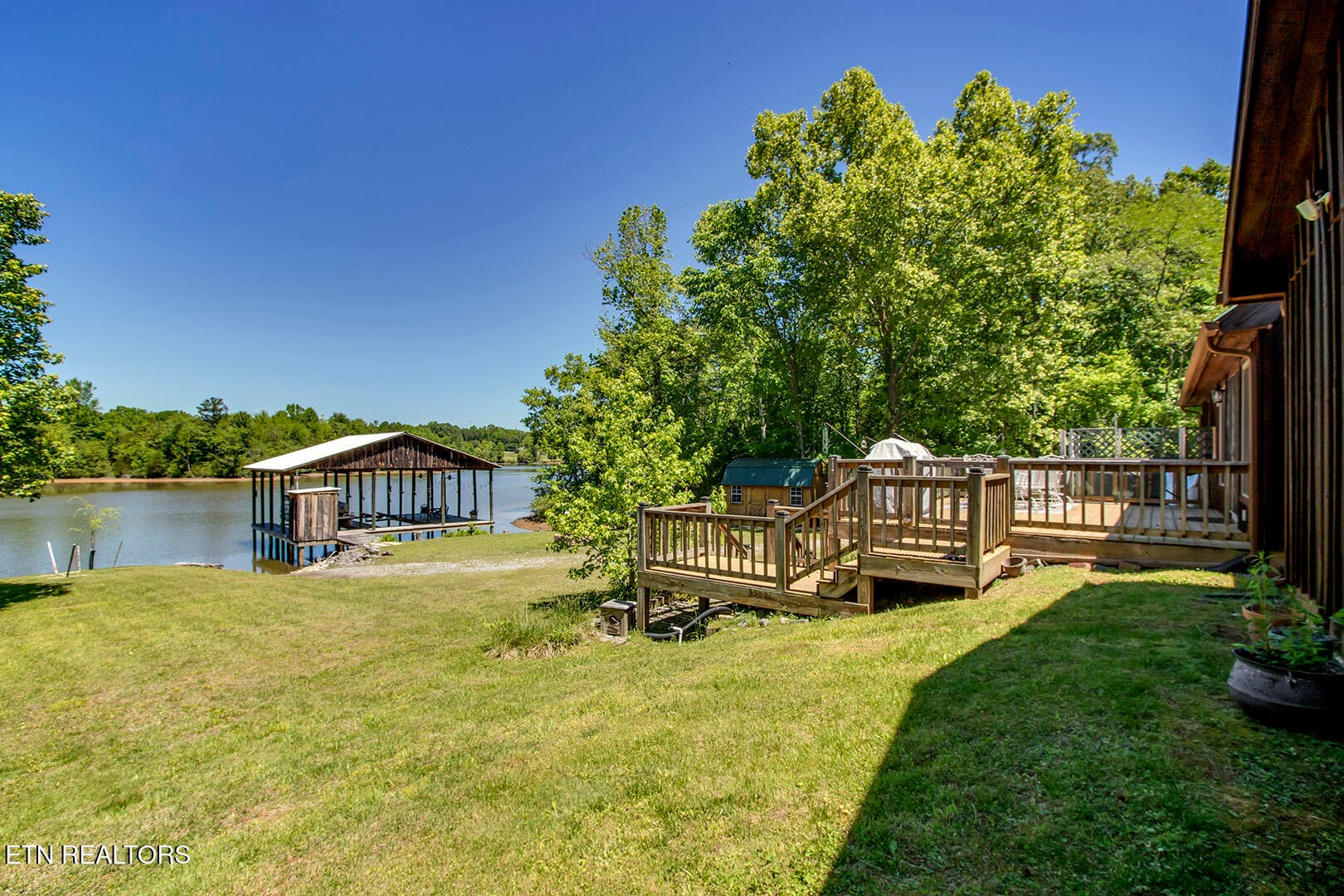 38_RiverRoad_4368_Backyard01 - 4368 River Rd, Ten Mile, TN 37880