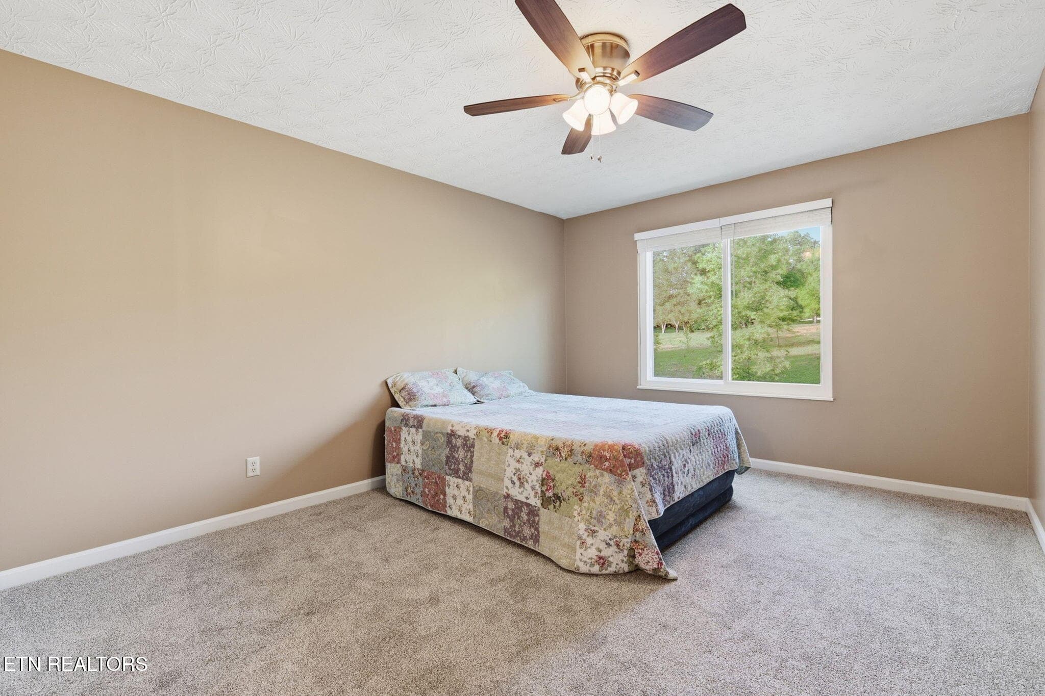 32-web-or-mls-3F1A9822 - 5516 W Emory Rd, Powell, TN 37849