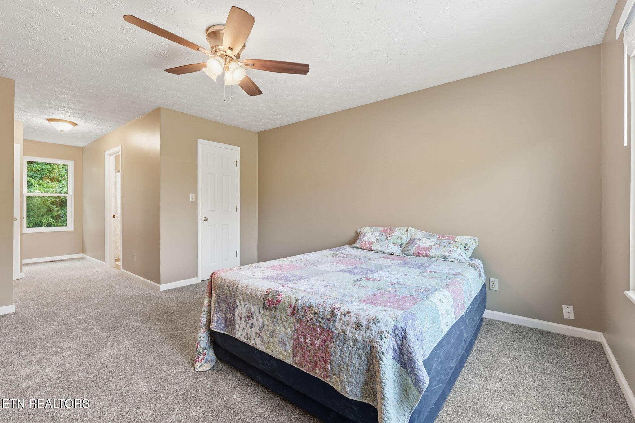 33-web-or-mls-3F1A9824 - 5516 W Emory Rd, Powell, TN 37849