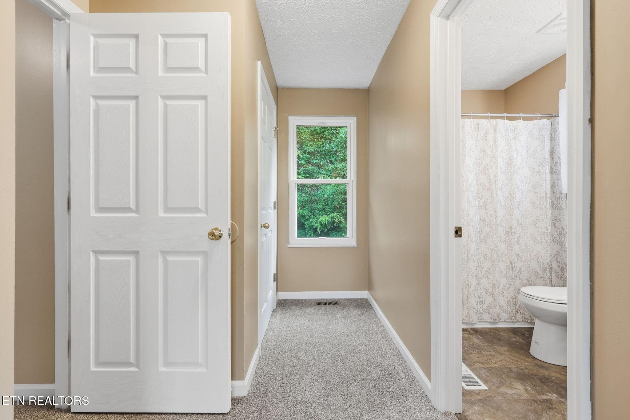 35-web-or-mls-3F1A9830 - 5516 W Emory Rd, Powell, TN 37849