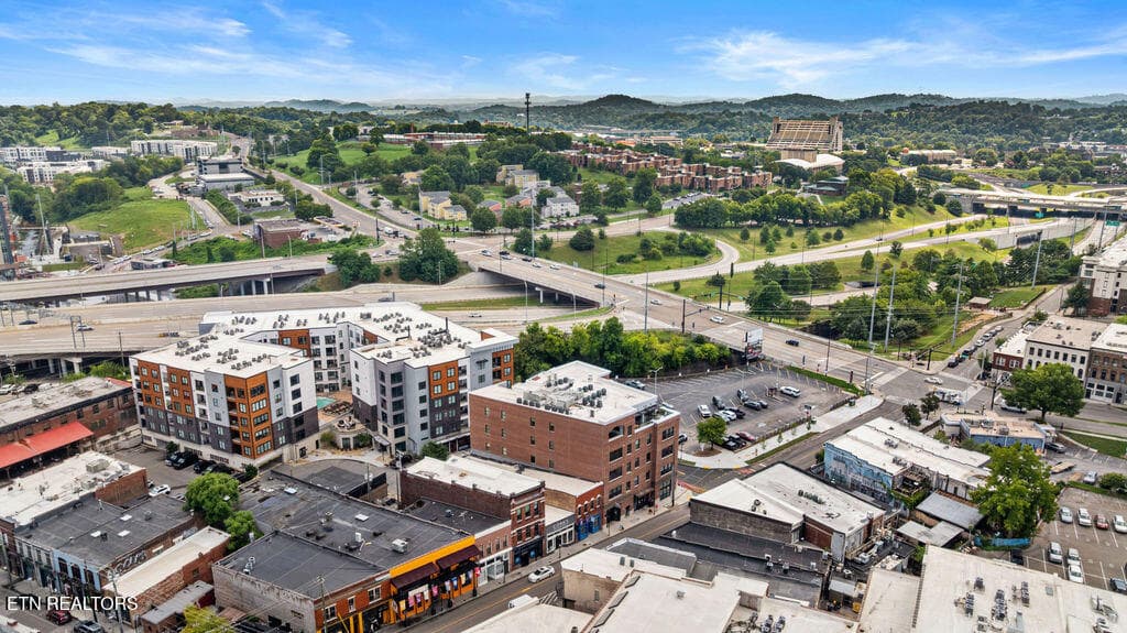 DJI_0693-HDR_1 - 115 Willow Ave 204, Knoxville, TN 37915, Knoxville