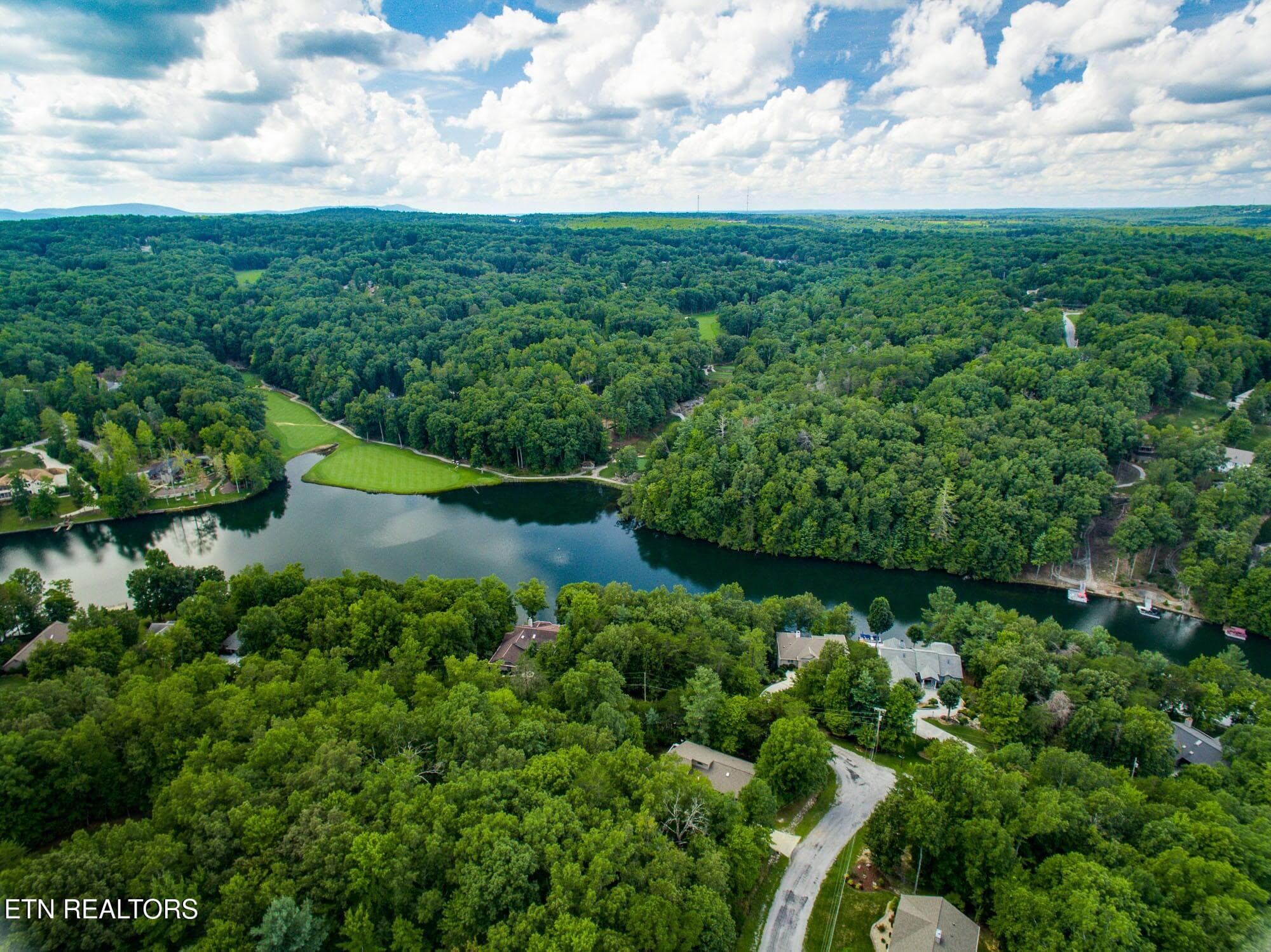 LAKE AND GOLF - 22 Lakeridge Terrace, Fairfield Glade, TN 38558