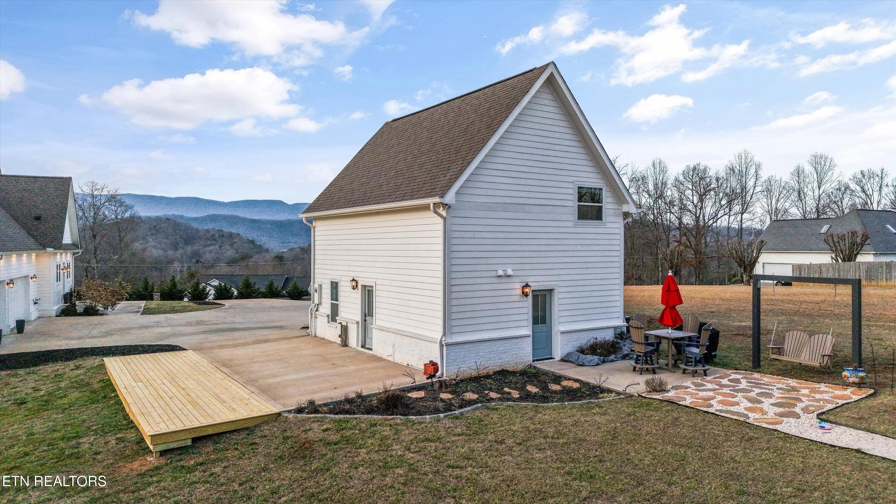 57-57-130 Hendren Ln75 - 130 Hendren Lane, Clinton, TN 37716