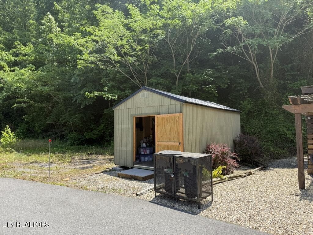 34-Storage Shed--New Metal roof 5-18-26. - 840 Sleepy Hollow Rd, Gatlinburg, TN 37738, Gatlinburg