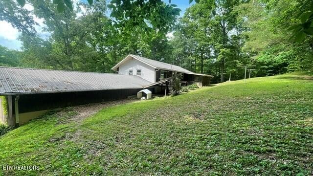 Backyard 1 - 572 S Lake Drive, Oneida, TN 37841