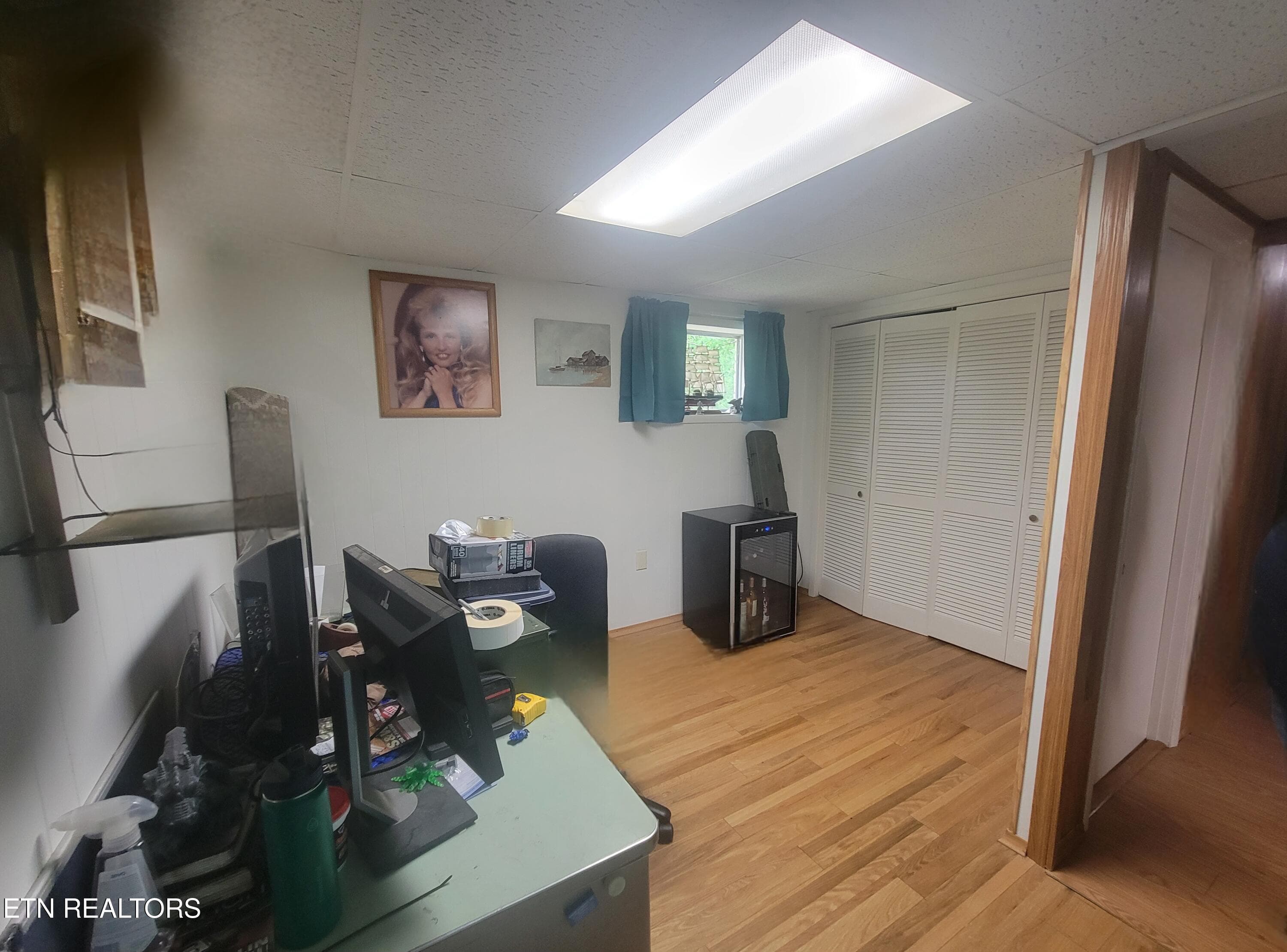 Downstairs Office - 572 S Lake Drive, Oneida, TN 37841