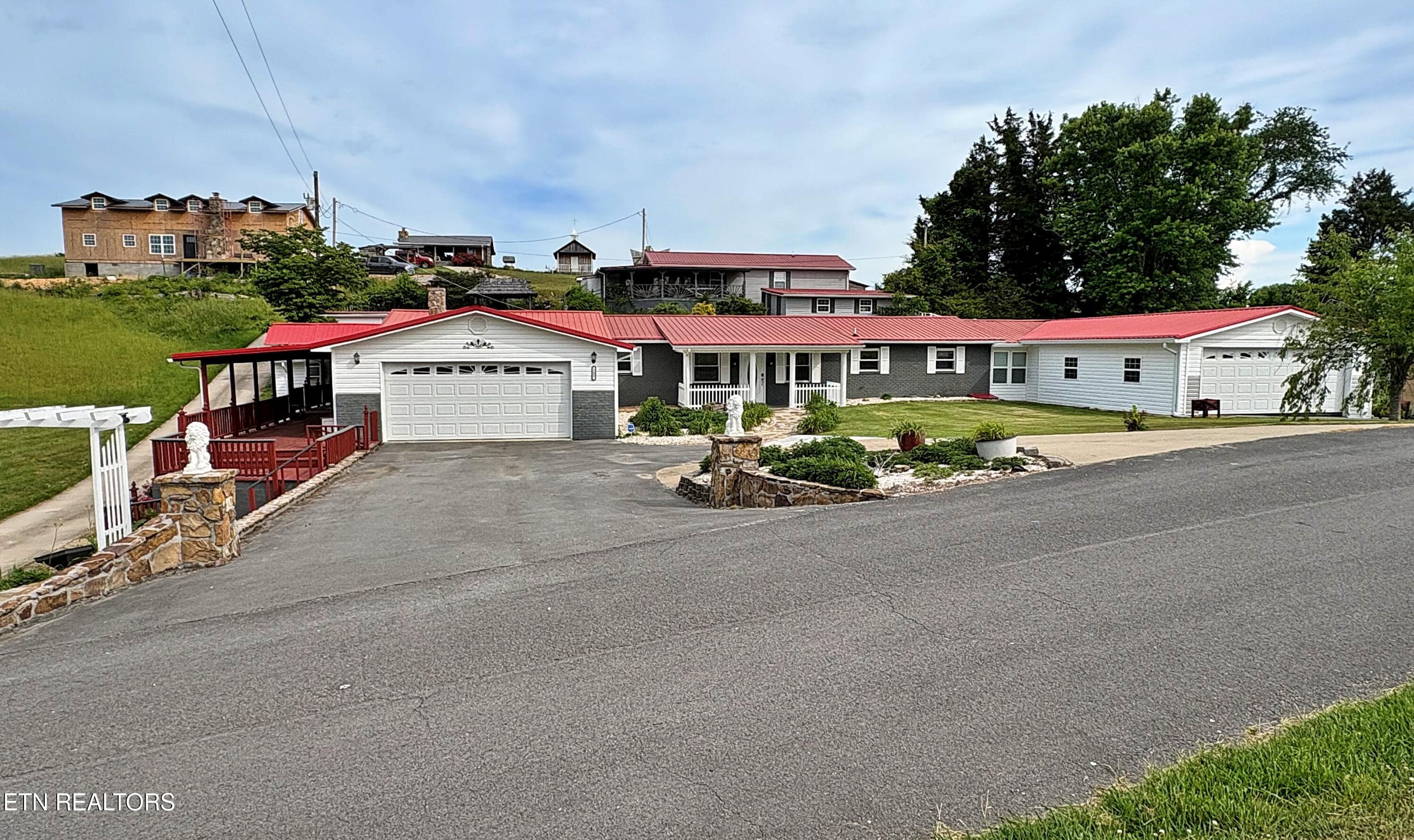 125 Parliament Rd, Harrogate, TN 37752