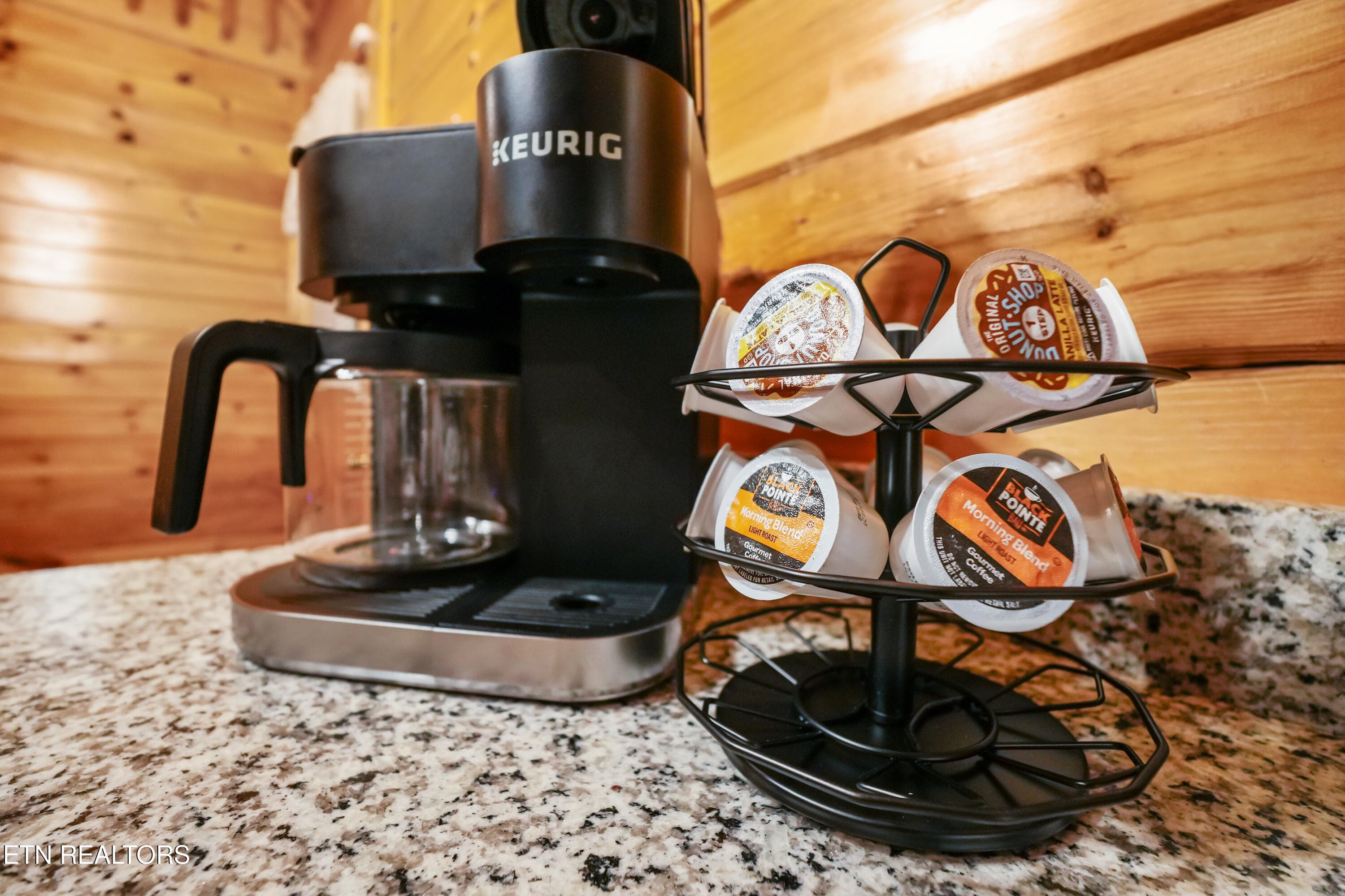 Coffee Bar - 1316 Wedge Tailed Lane, Sevierville, TN 37876
