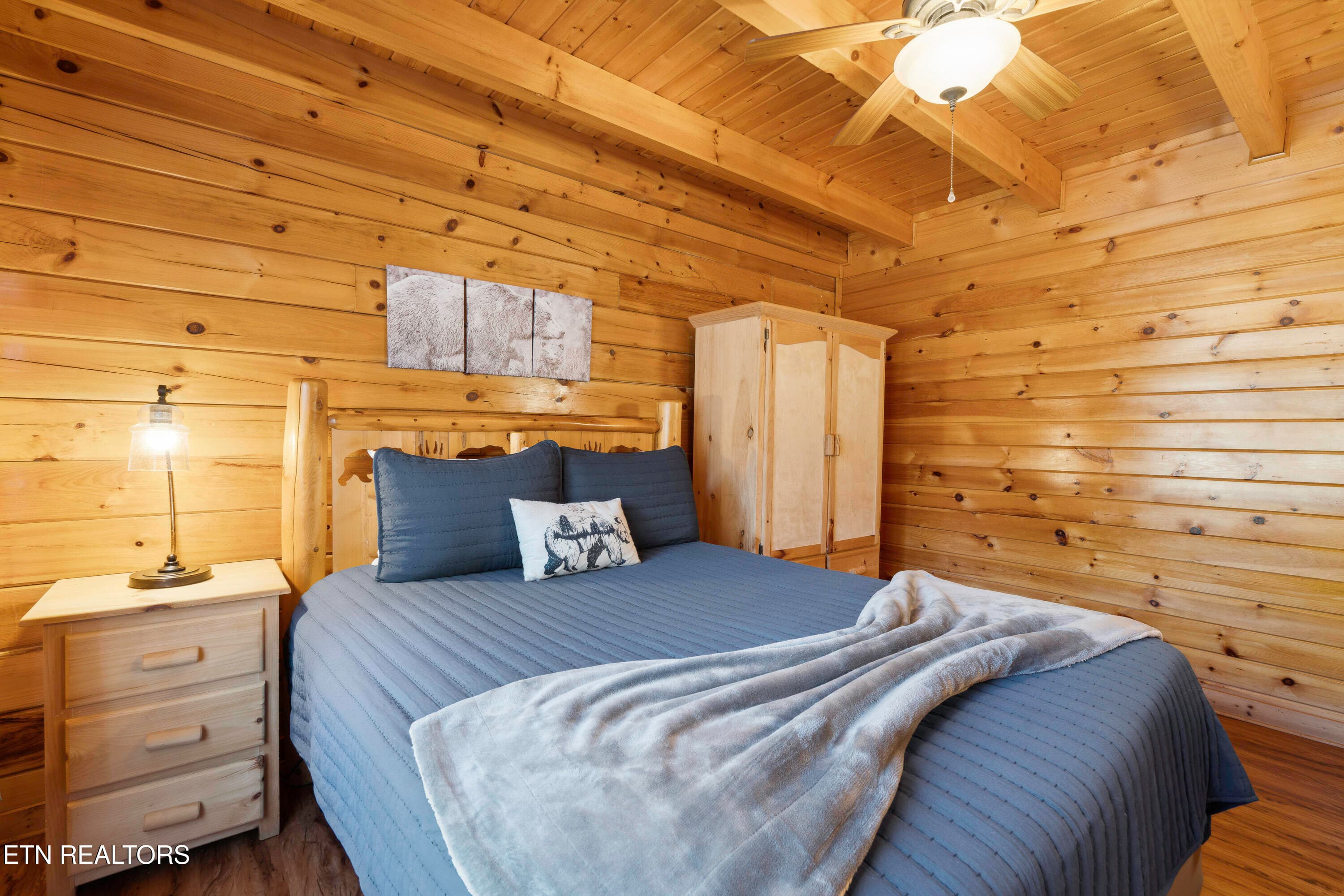 Primary Suite 2 - 1316 Wedge Tailed Lane, Sevierville, TN 37876