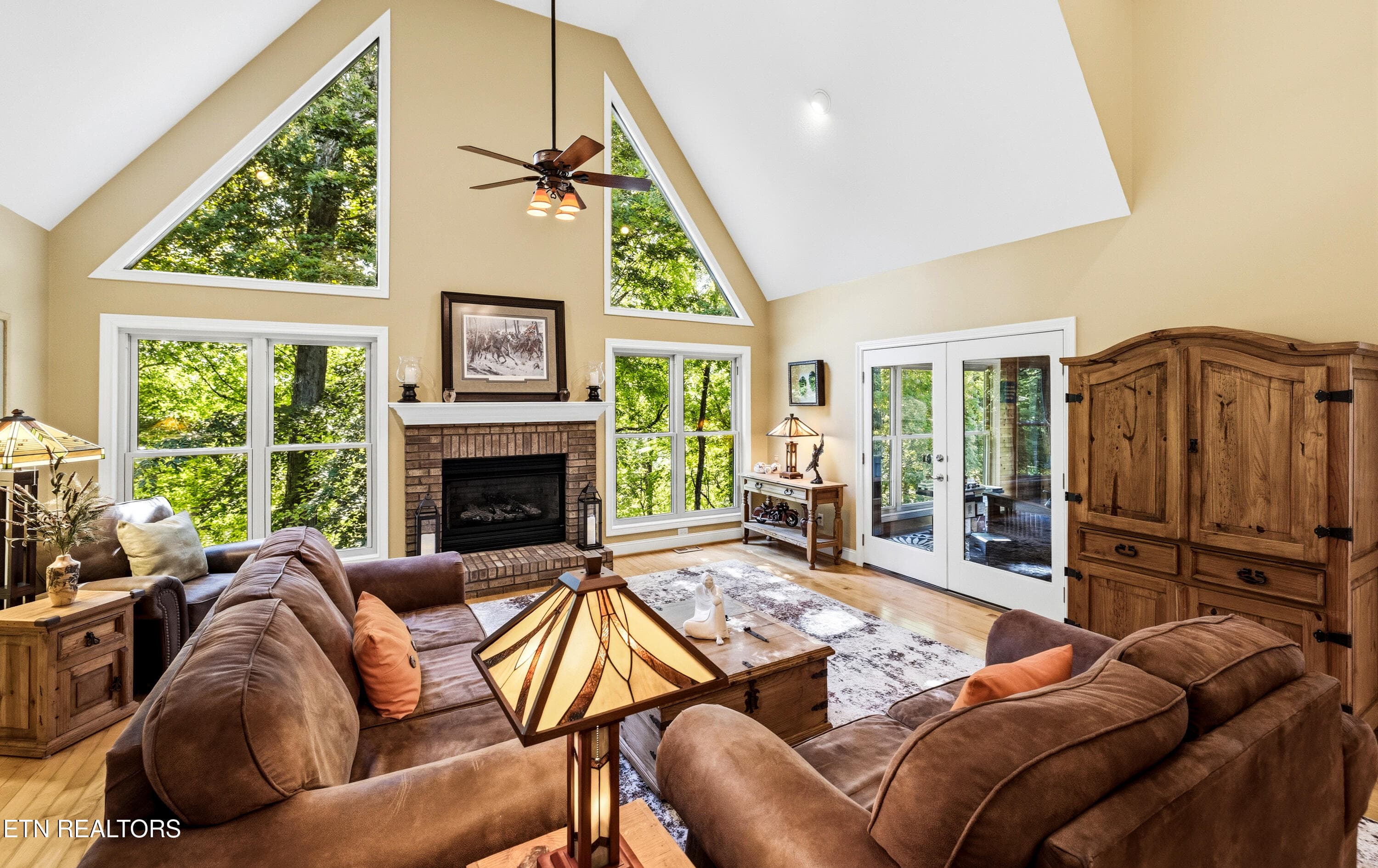 Living room with fireplace - 127 Ridgeland Lane, Sharps Chapel, TN 37866