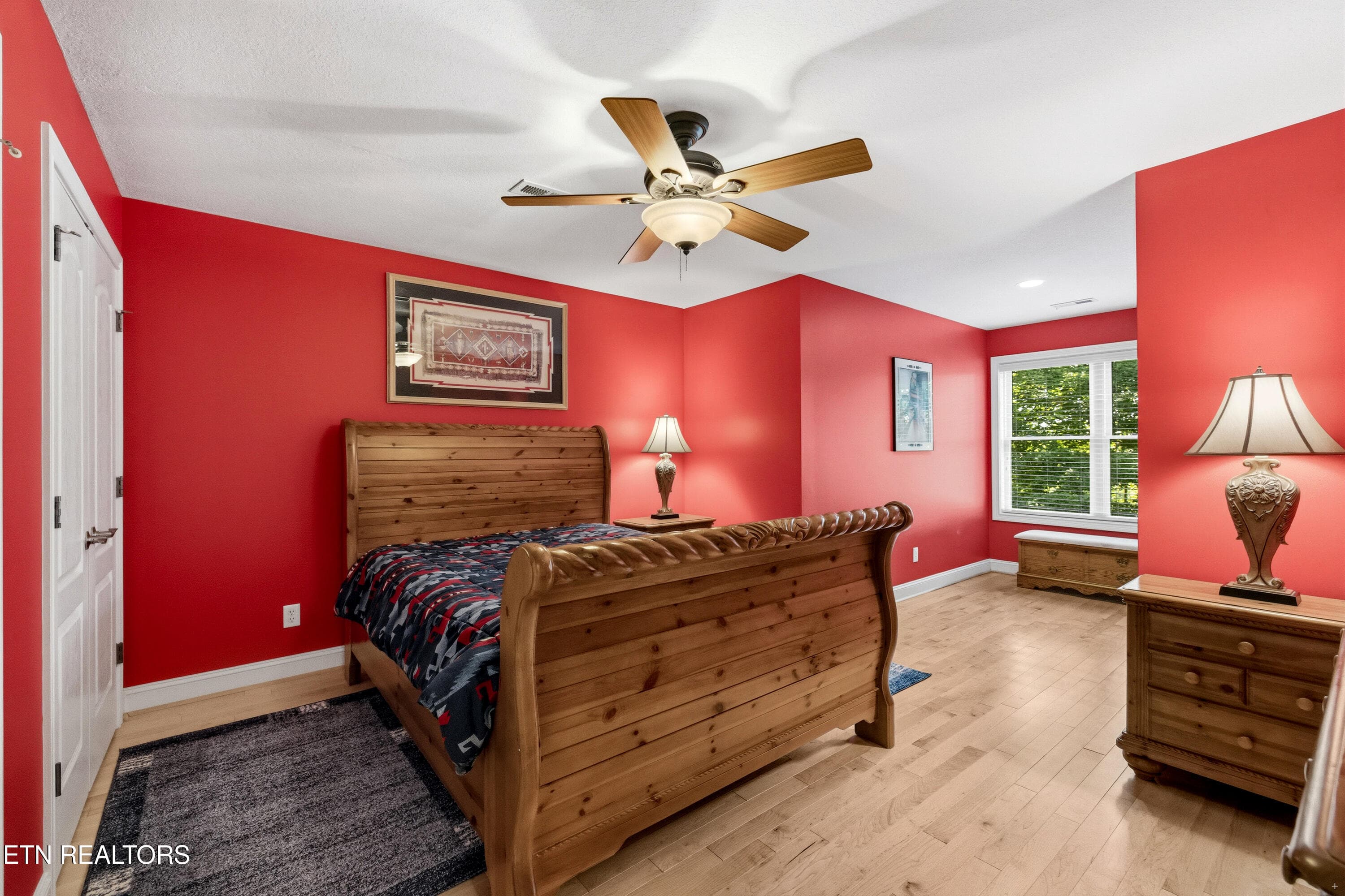 Large second bedroom up sairs - 127 Ridgeland Lane, Sharps Chapel, TN 37866