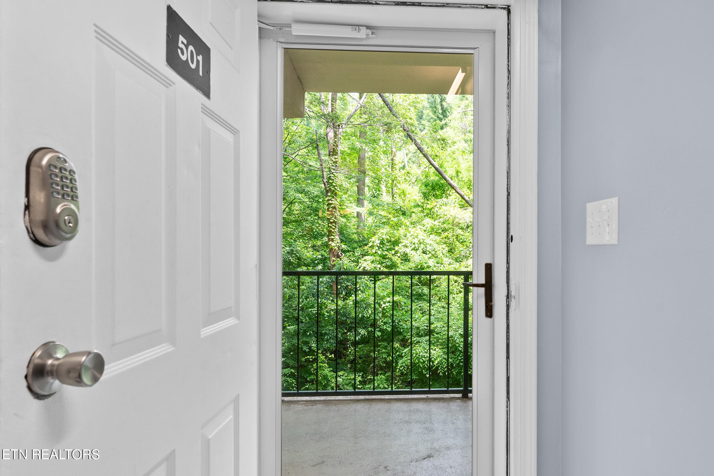 Love the storm door,to let light in. - 413 Baskins Creek Rd 501, Gatlinburg, TN 37738, Gatlinburg