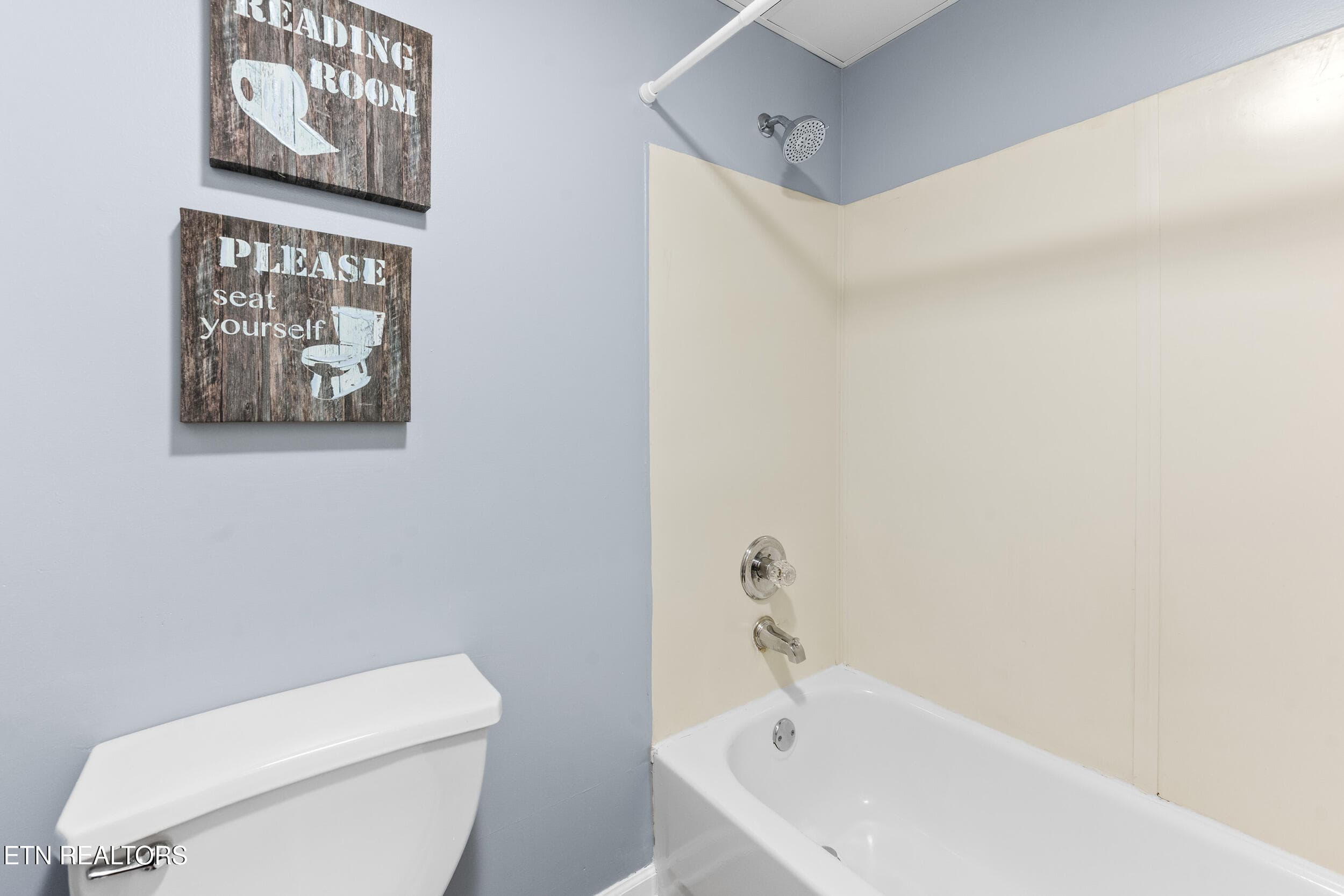 Bathroom 2 - 413 Baskins Creek Rd 501, Gatlinburg, TN 37738, Gatlinburg