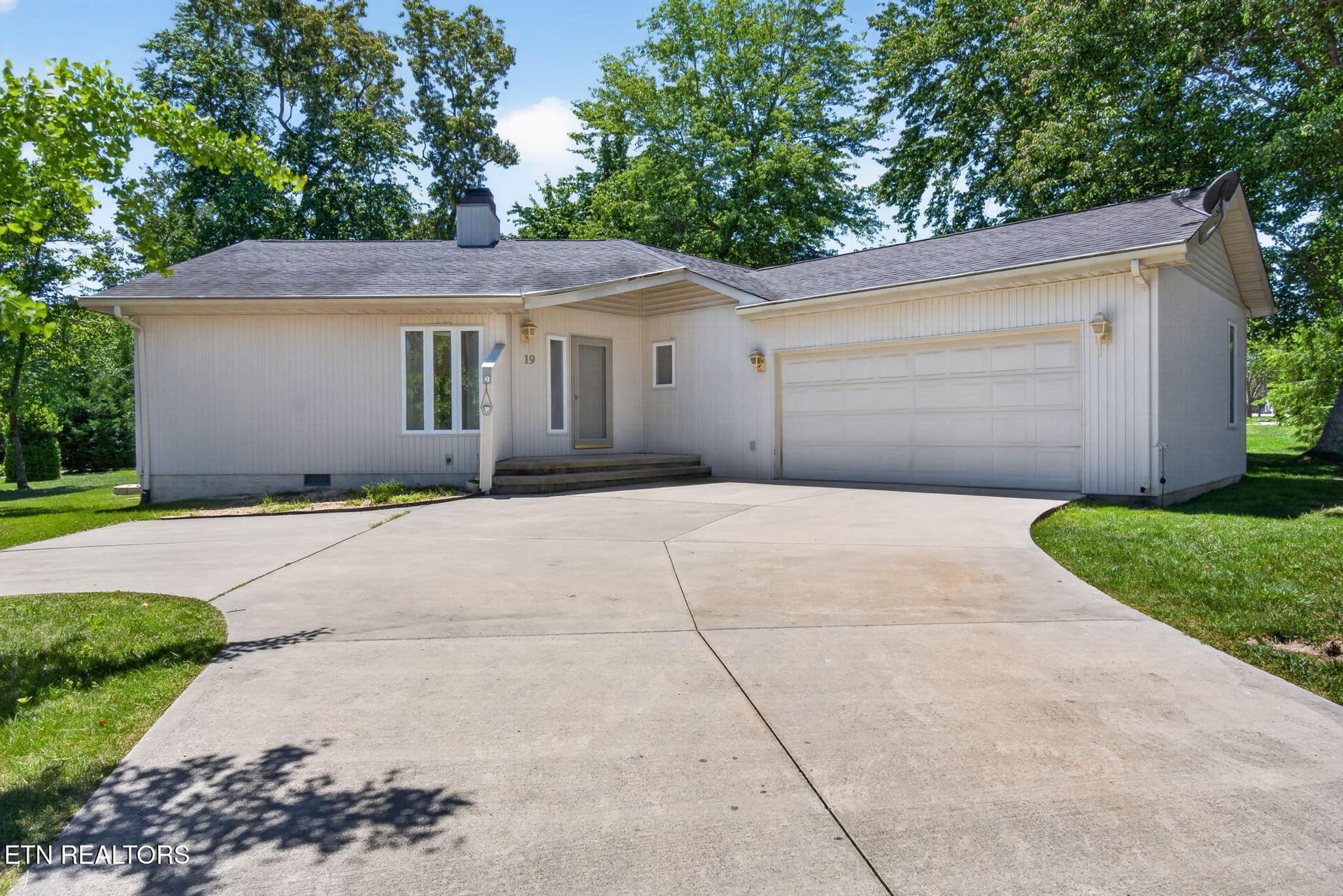 1-web-or-mls-19 Thames Ct_24 - 19 Thames Court, Crossville, TN 38558
