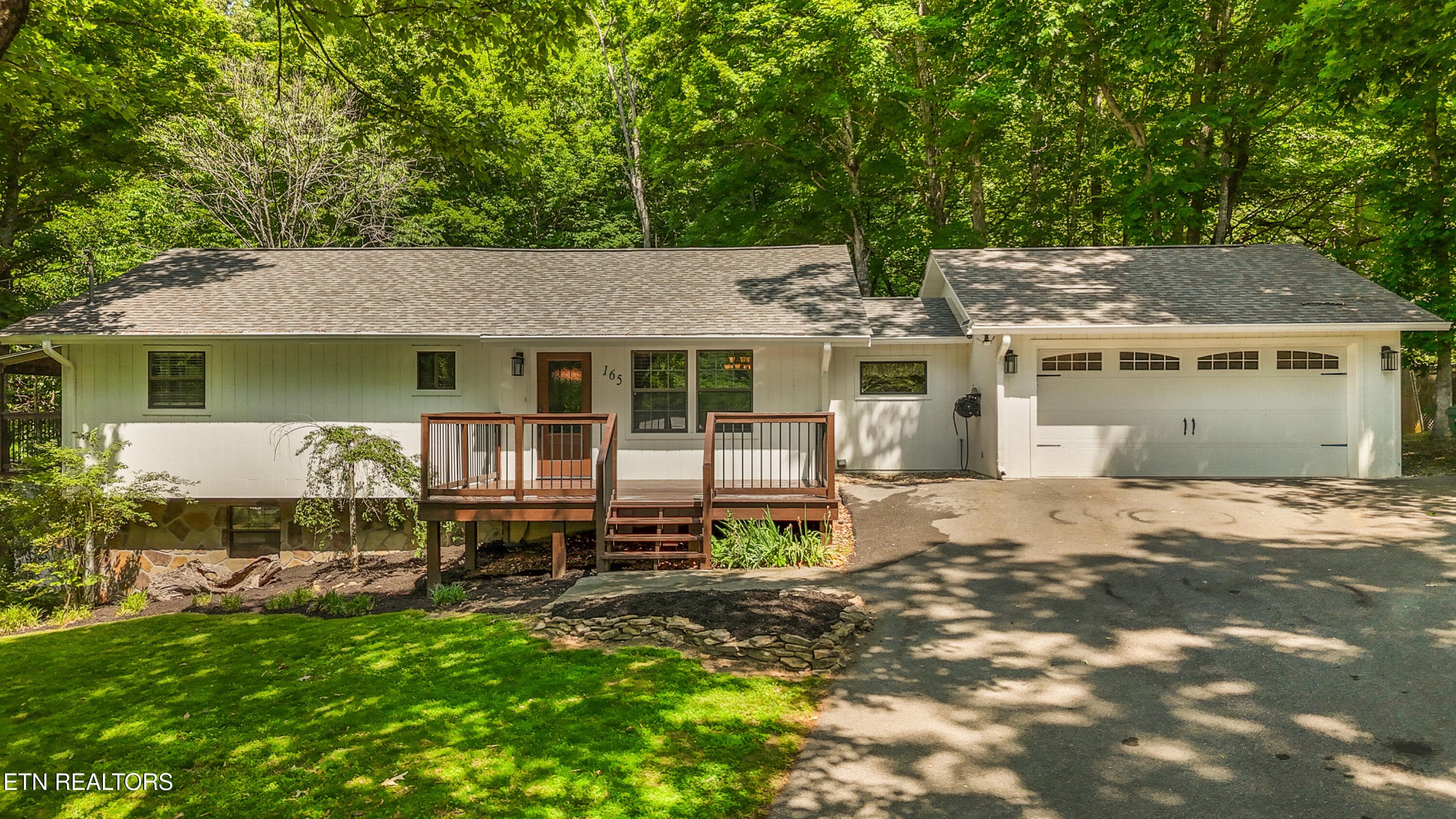165 Lenz Drive, Kodak, TN 37764