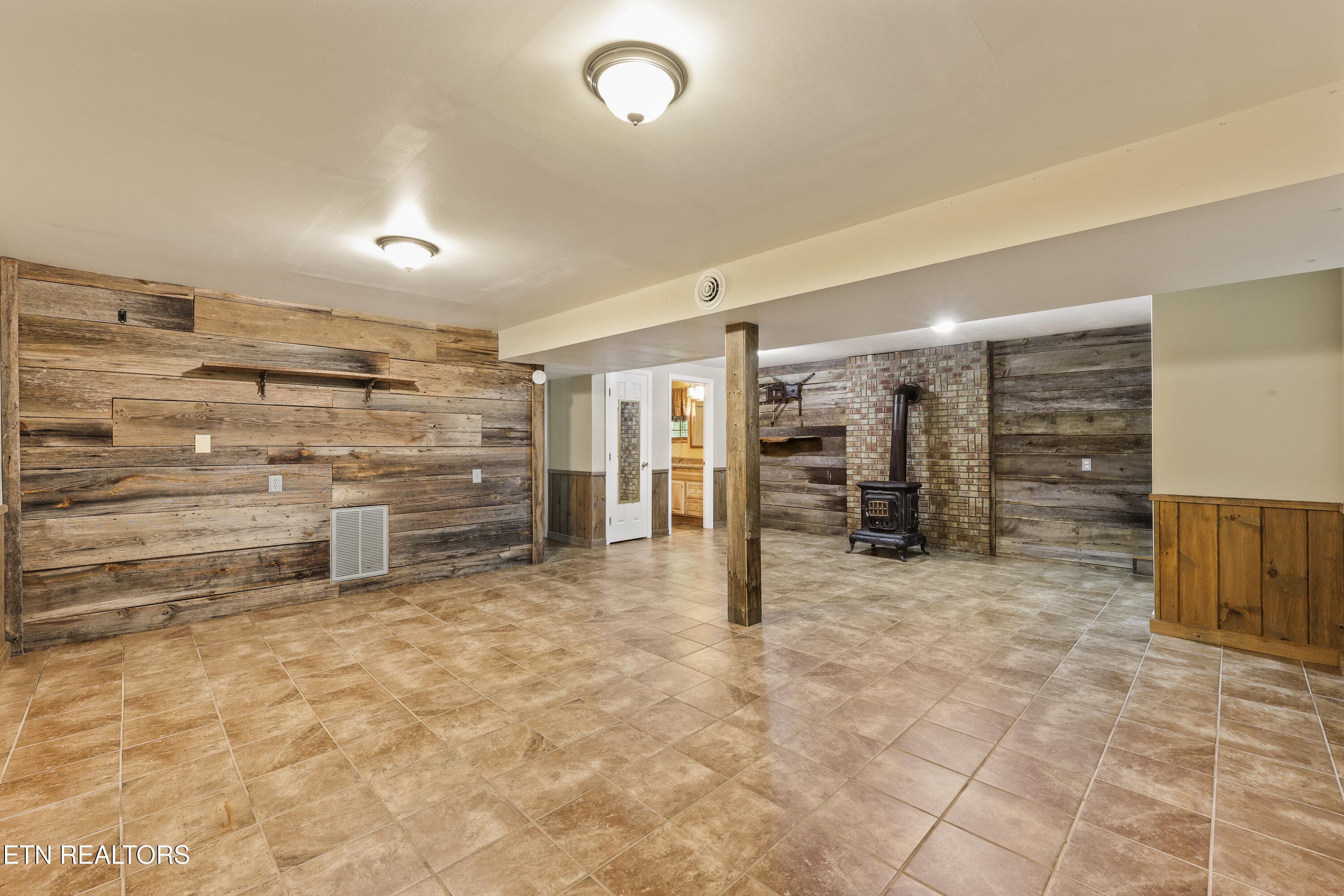 24-165 Lenz Dr 21 - 165 Lenz Drive, Kodak, TN 37764