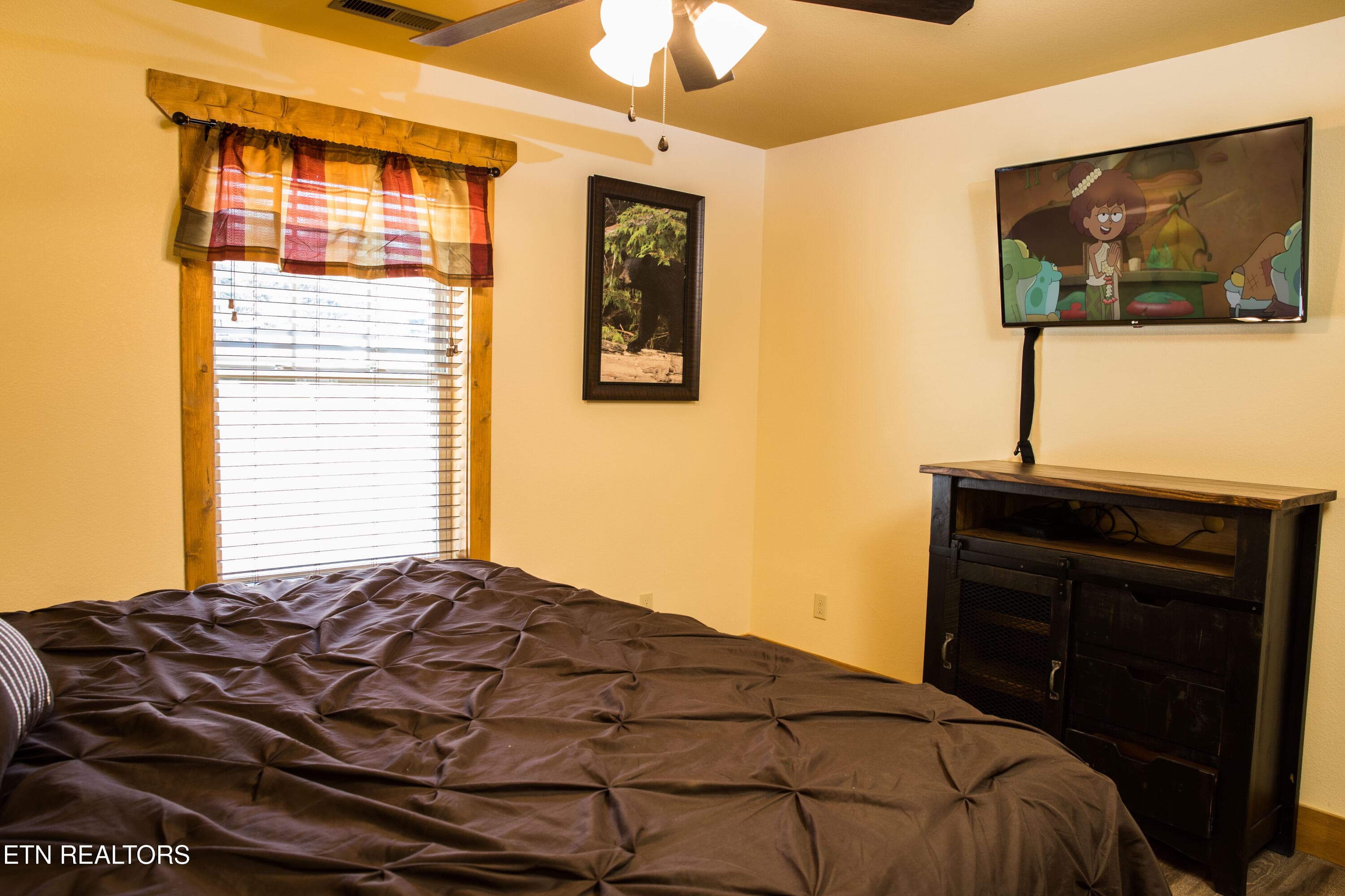 c4c75817-7ecc-4528-9fb3-867ac493f8b1 - 1132 Anastasia Way, Gatlinburg, TN 37738, Gatlinburg