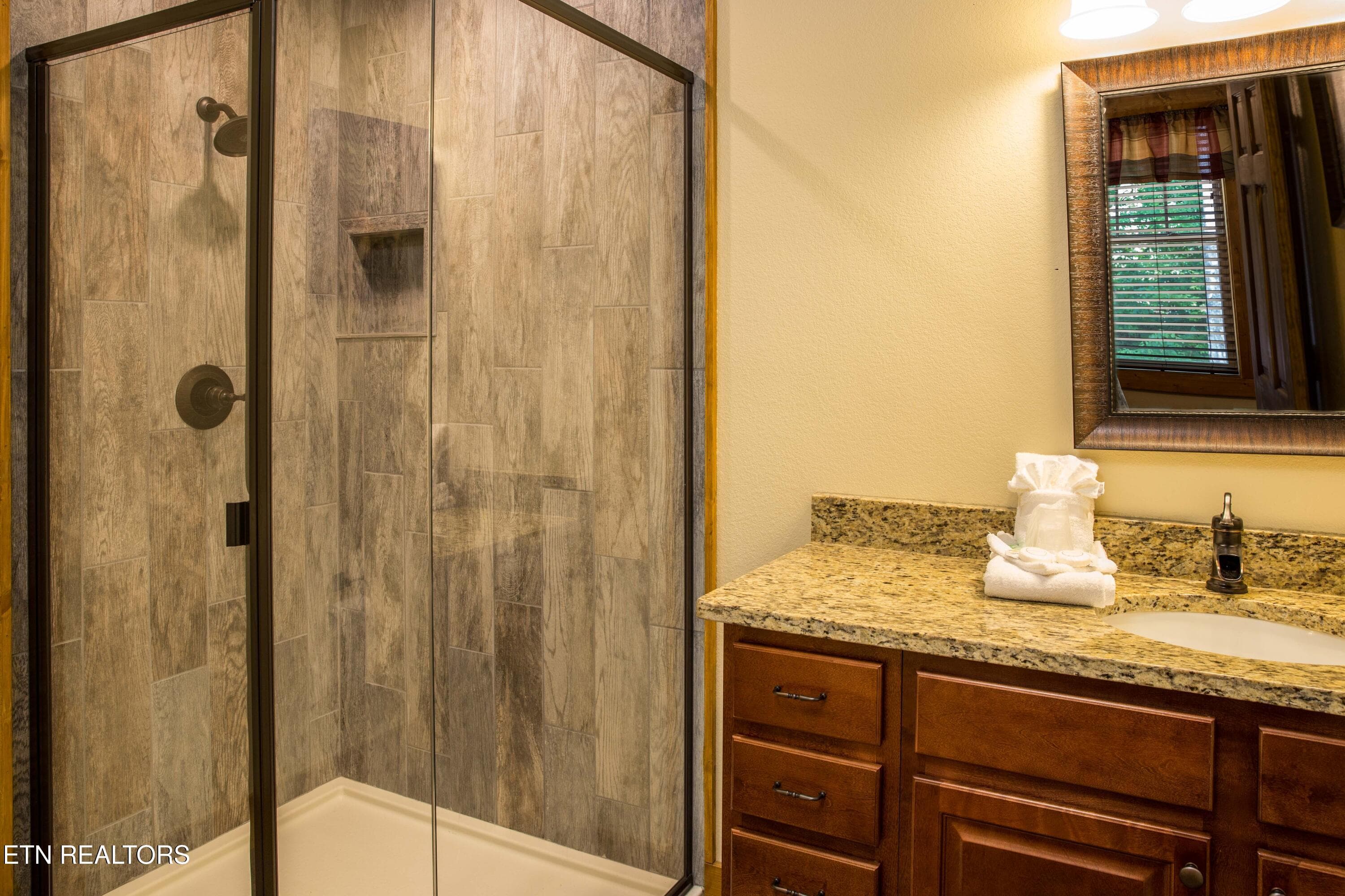 6e5527c5-2f54-4854-8f5d-cf4e1103f22b - 1132 Anastasia Way, Gatlinburg, TN 37738, Gatlinburg