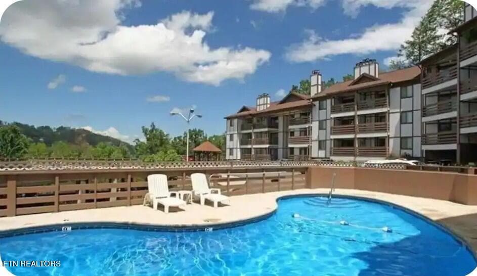 Windy Oaks Pool 1 - 616 Turkey Nest Rd APT 205, Gatlinburg, TN 37738