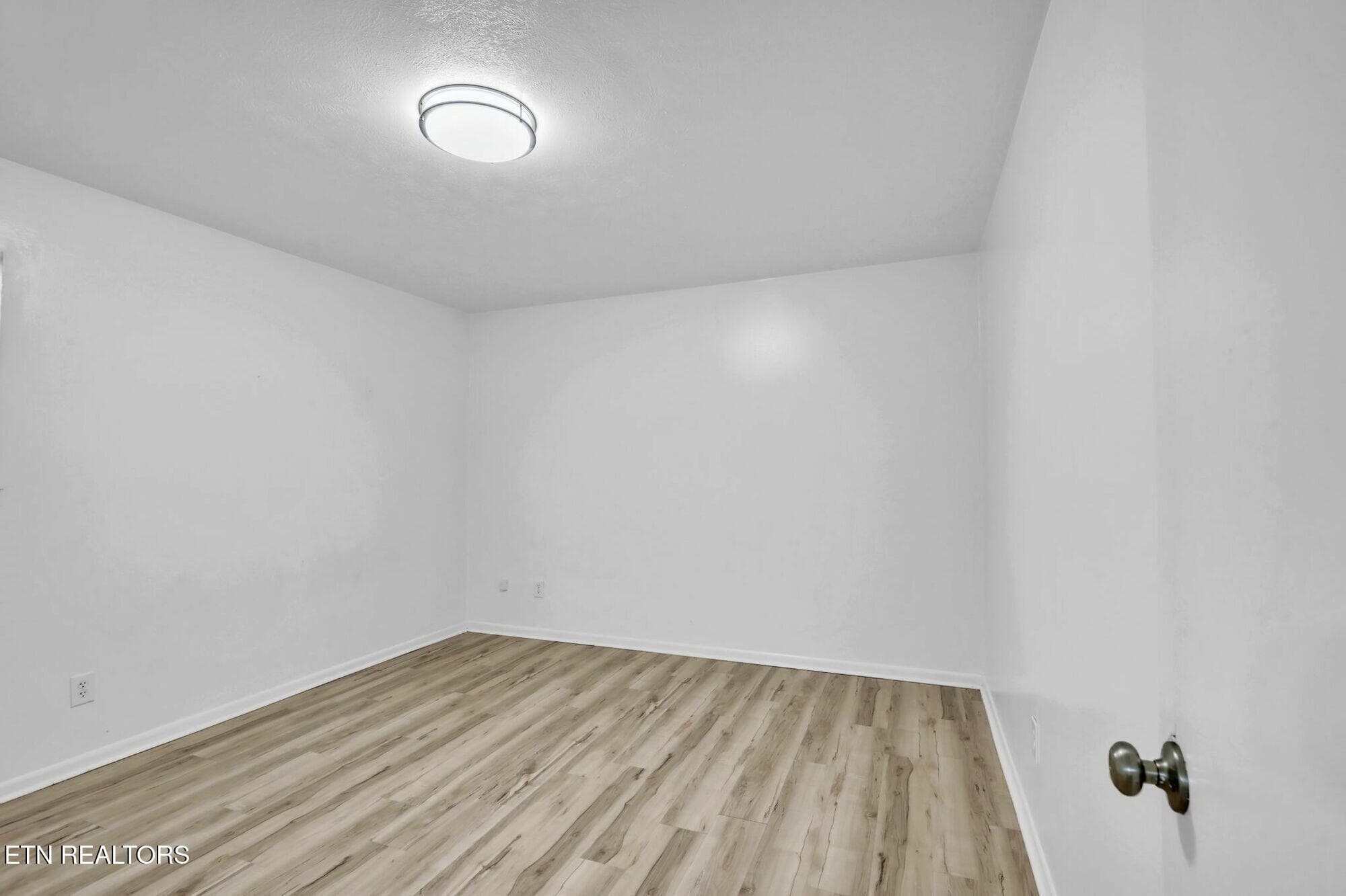Interior_Photo_11 - 2626 Tecoma Drive, Knoxville, TN 37917, Knoxville