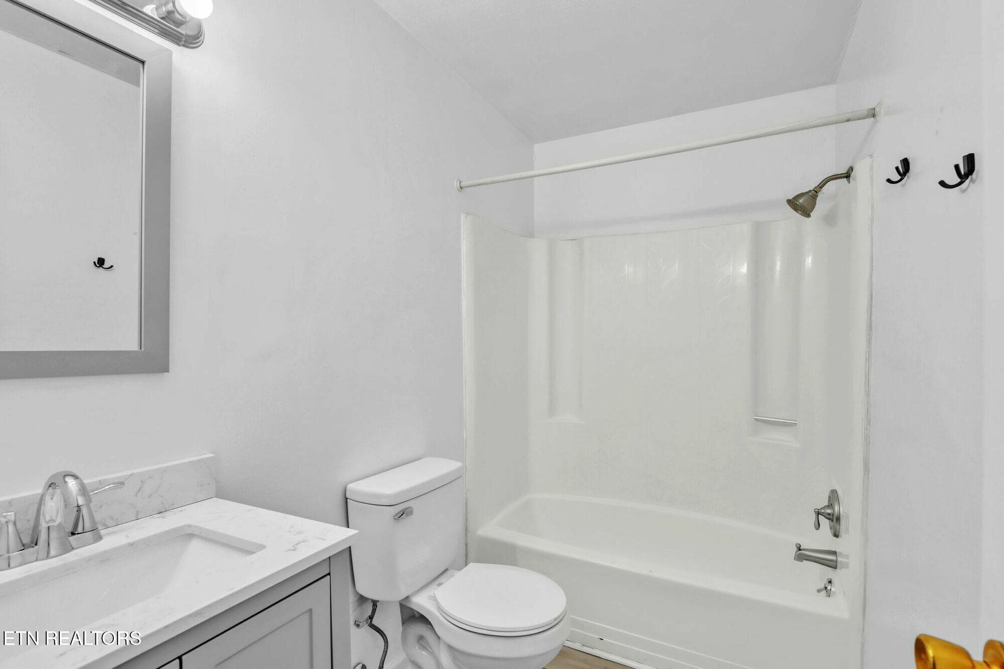Interior_Photo_12 - 2626 Tecoma Drive, Knoxville, TN 37917, Knoxville
