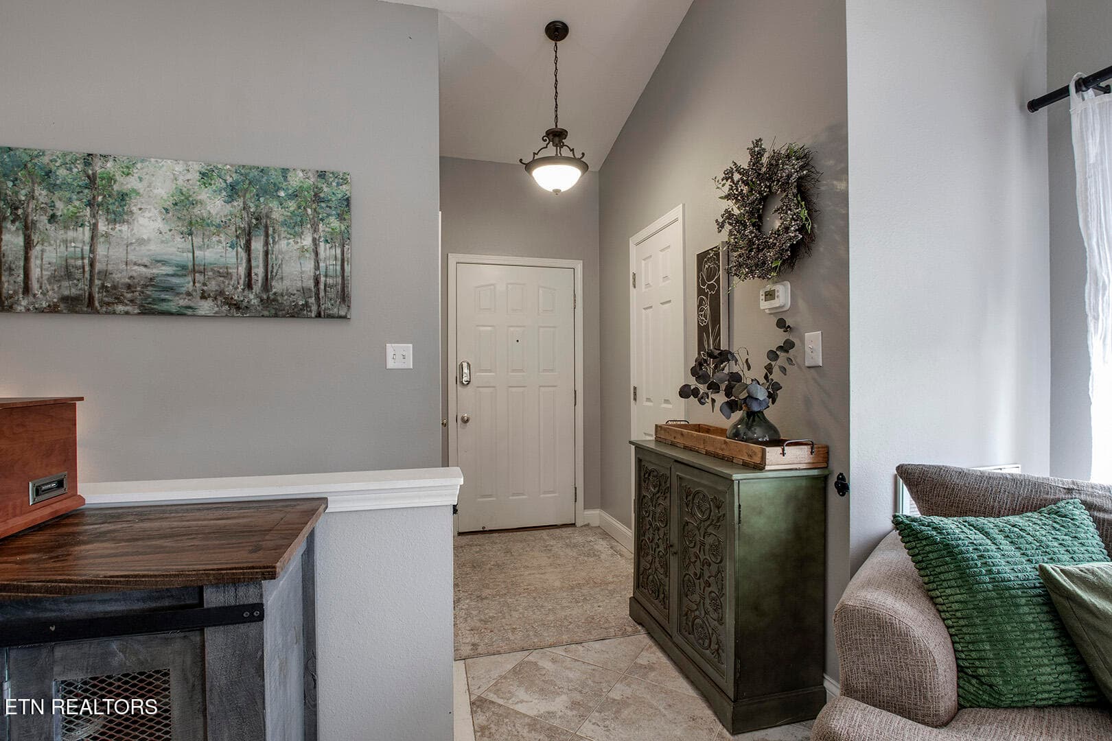 22_PoteauTrace_101_Main-HalfBathEntries - 101 Poteau Trace, Loudon, TN 37774