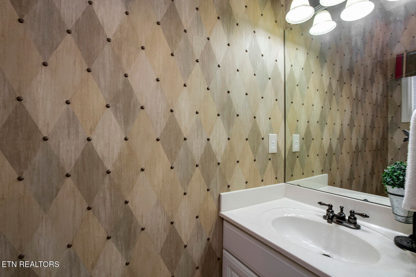 23_PoteauTrace_101_HalfBath - 101 Poteau Trace, Loudon, TN 37774