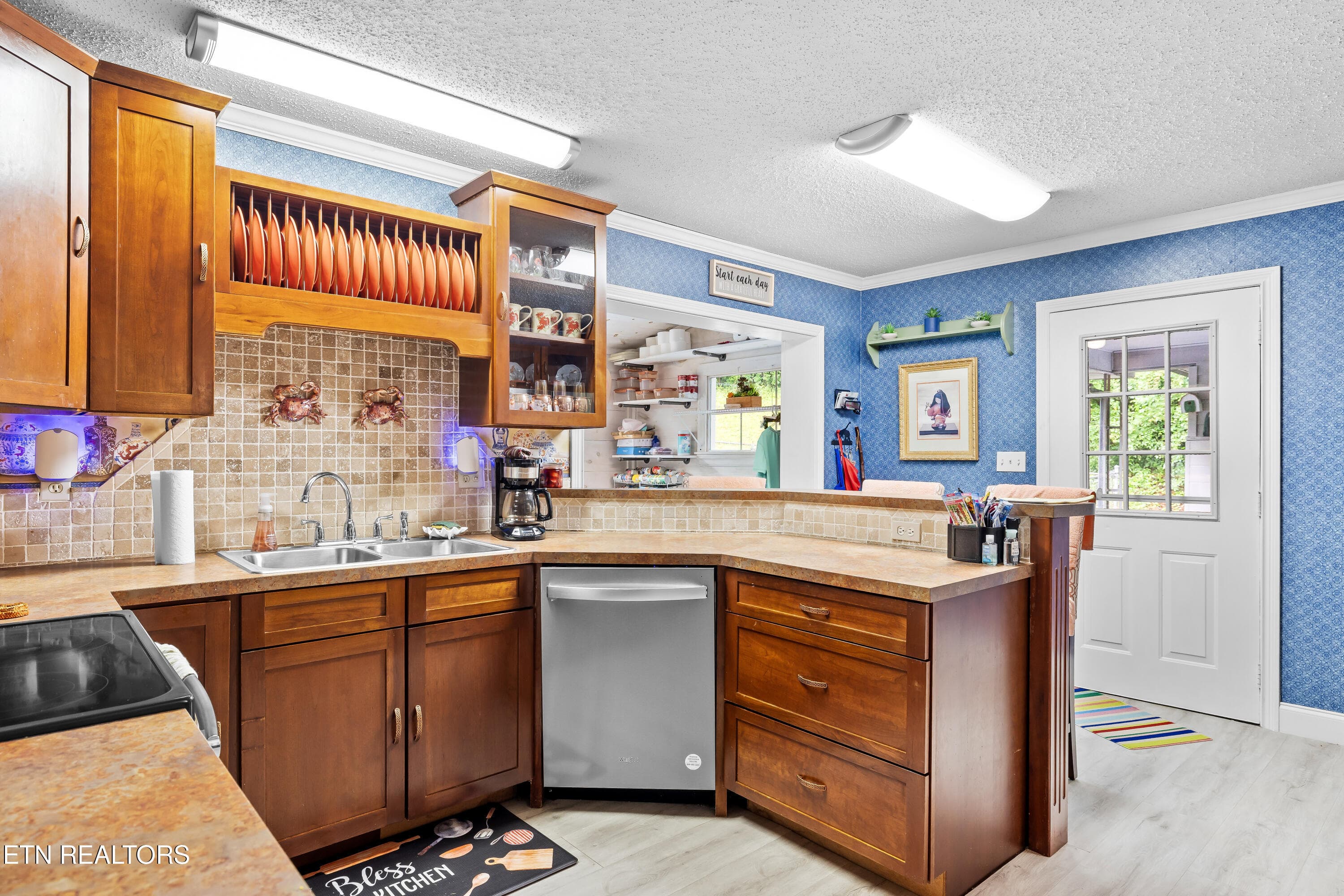 Beautiful Cabenetry - 2814 Montvale Rd, Maryville, TN 37803