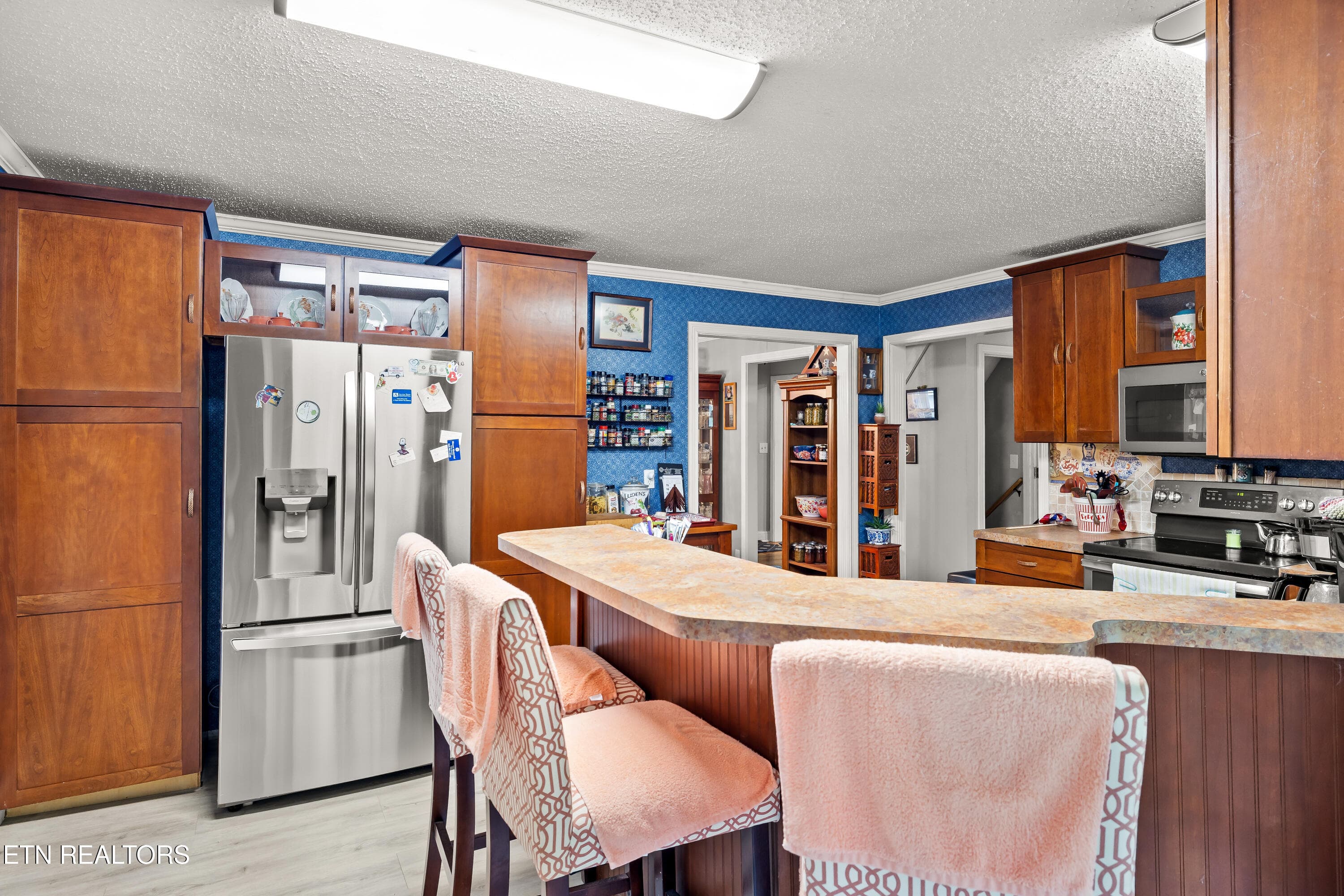 Breakfast Bar - 2814 Montvale Rd, Maryville, TN 37803