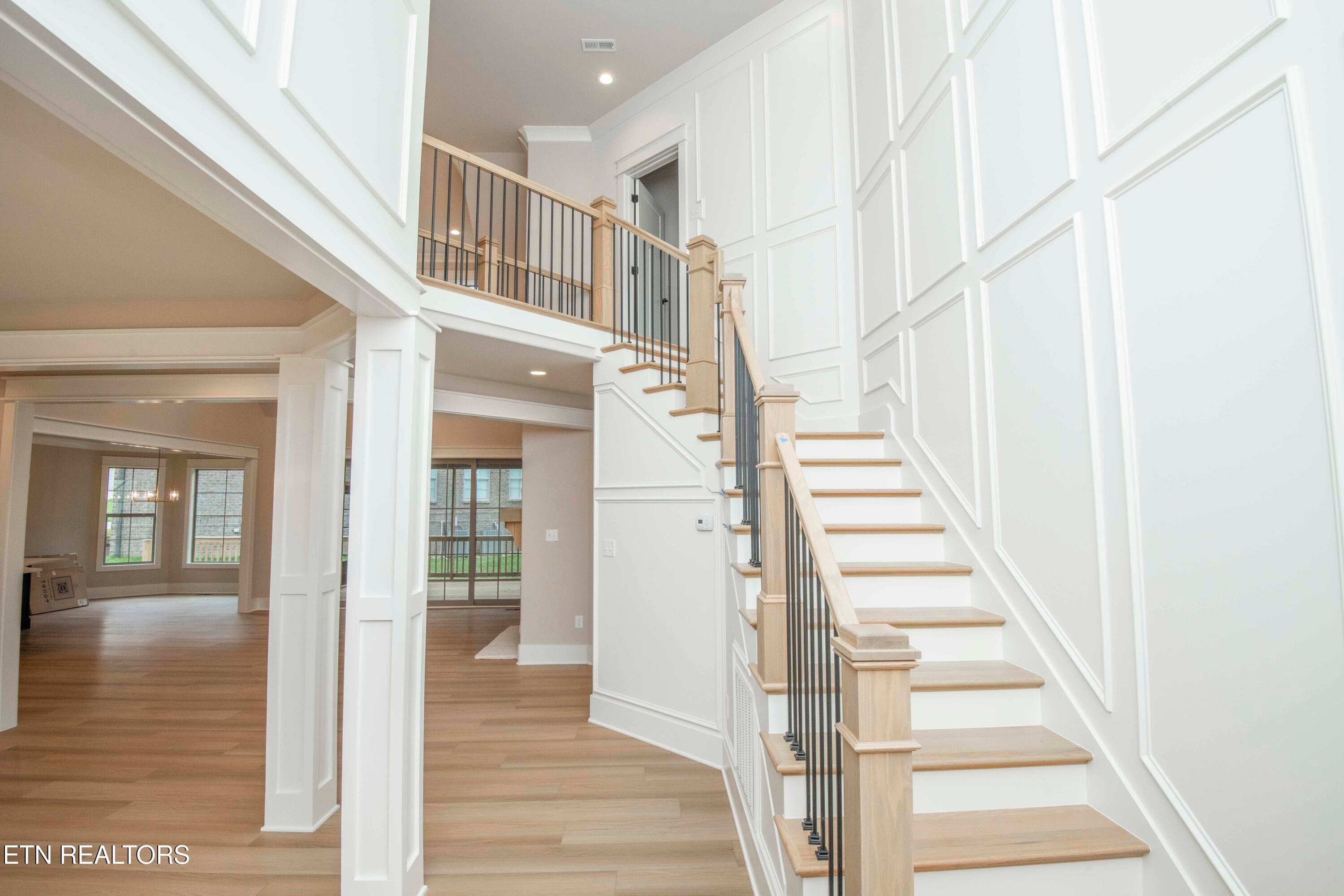 foyer 1_1 - 722 Eaglehorne Lane, Knoxville, TN 37909, Knoxville